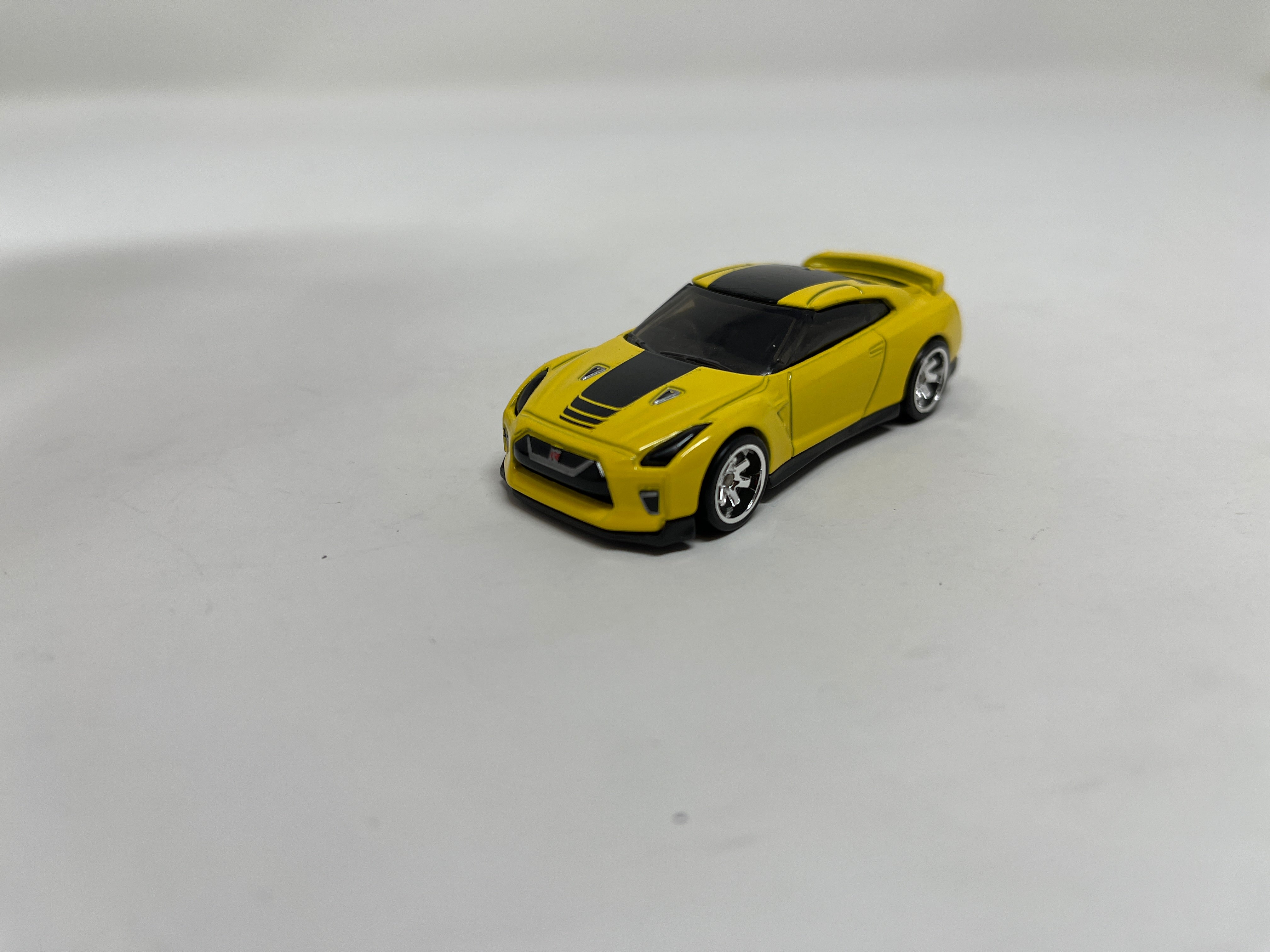'17 Nissan Skyline GT-R R35 * Hot Wheels 1:64 scale Custom Build w/ Rubber Tires、mySite、hgirdovlk