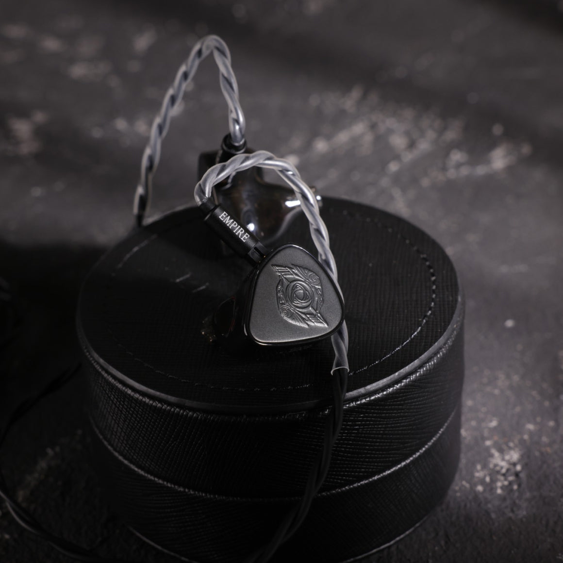  Empire Ears - Raven Universal IEM、mySite、merchandisen