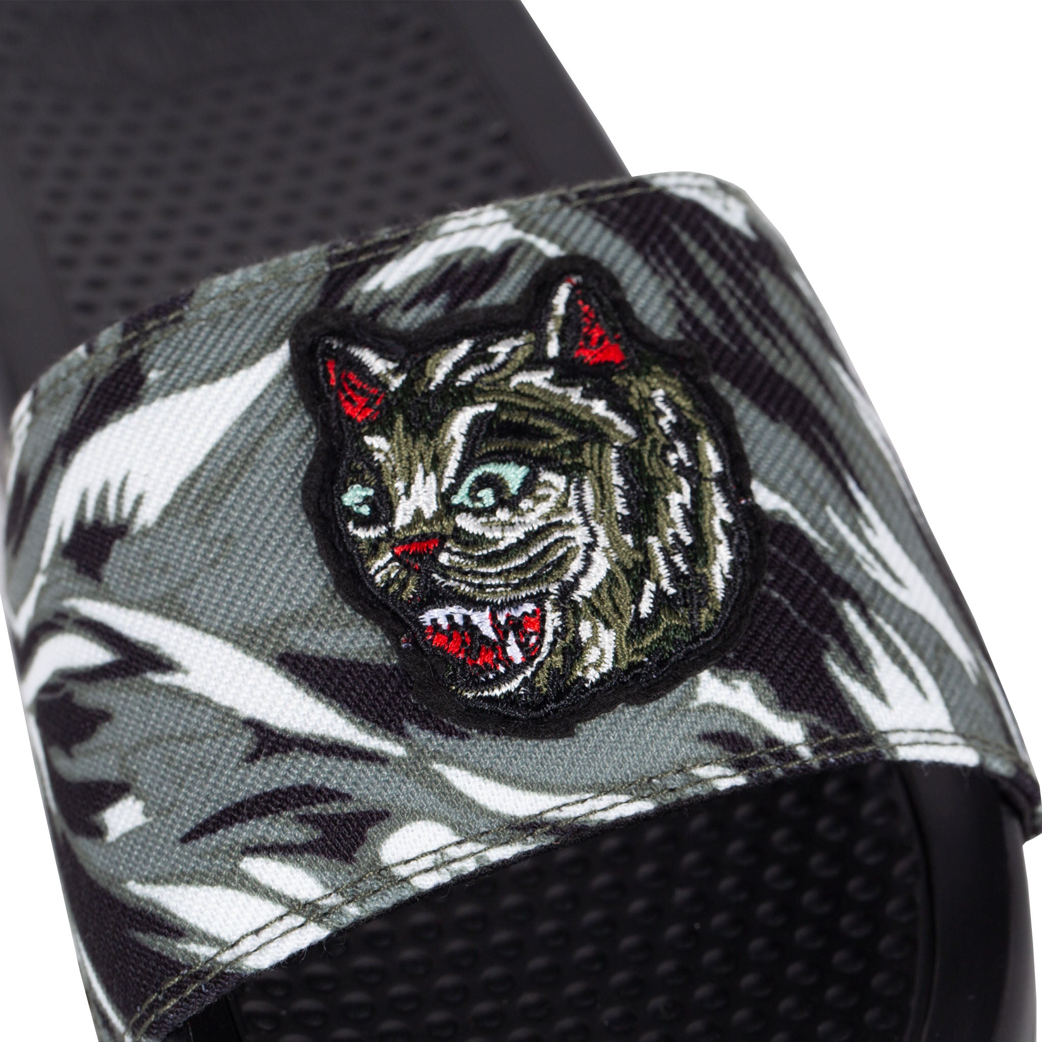  Nerm Tiger Camo Slides (Green Camo)、mySite、merchandisen