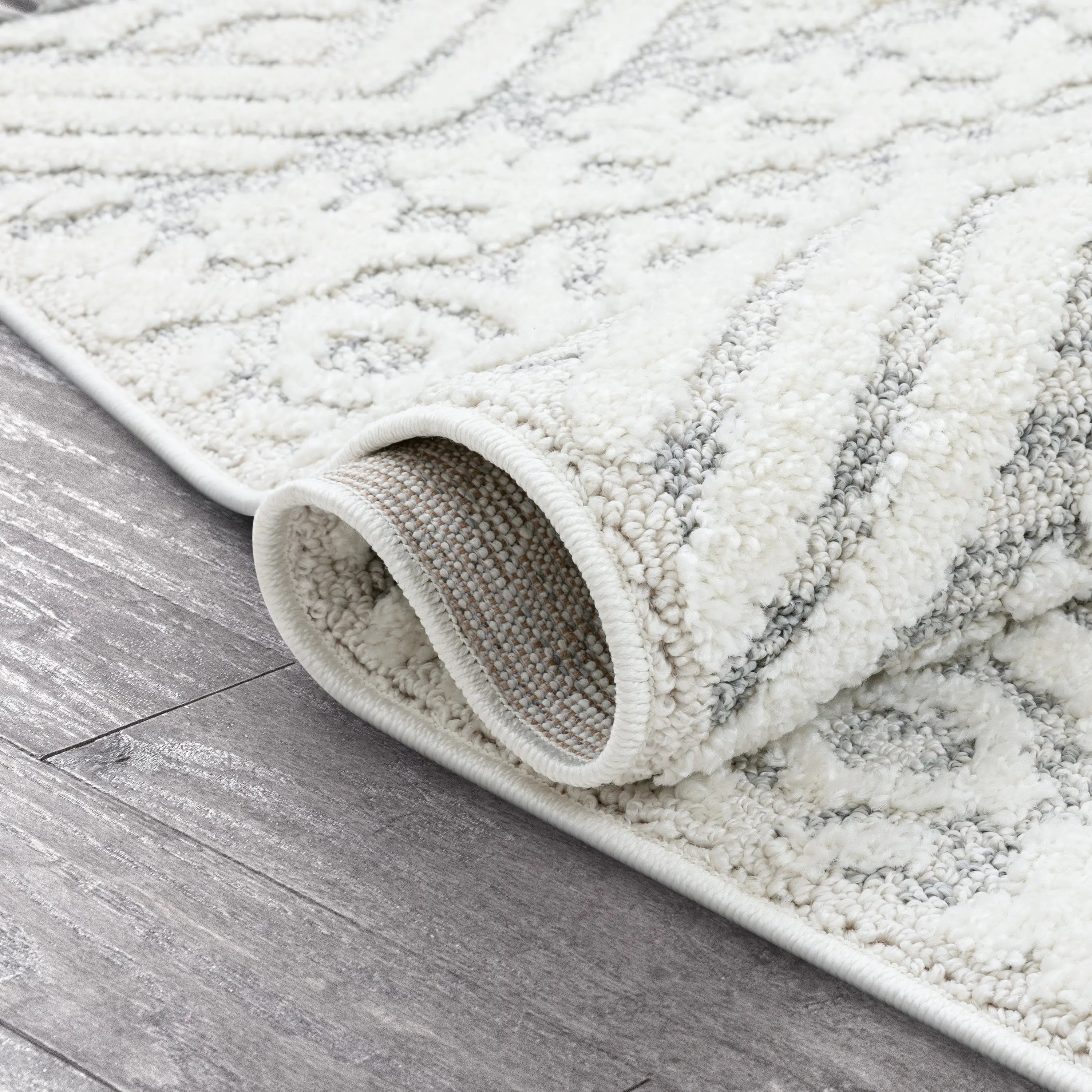 Eliana Tribal Geometric Chevron pattern Cream High-Low Textured Rug、mySite、gigharbornorthrealestate