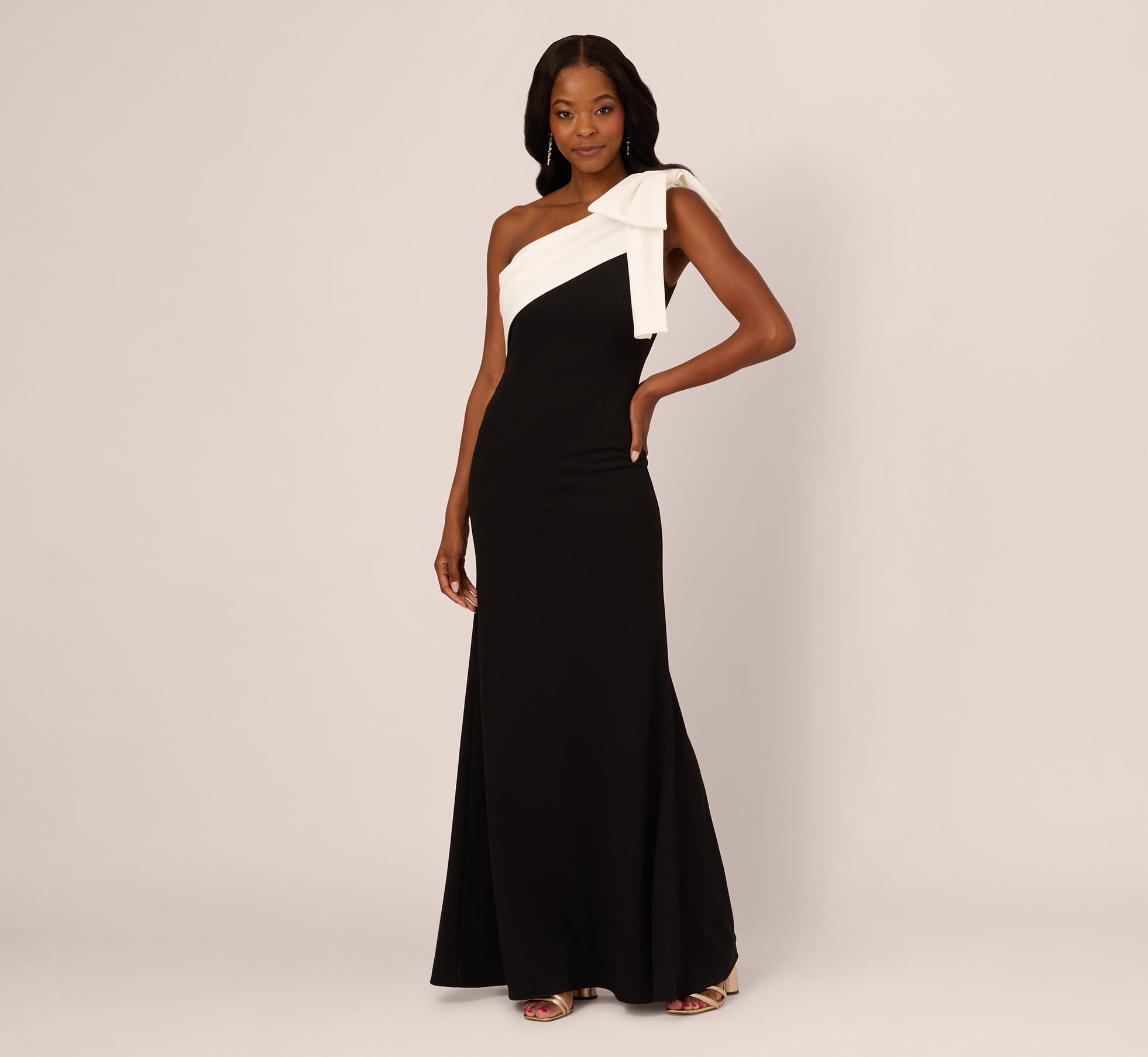 One Shoulder Color Block Bow Gown In Black Ivory、mySite、solidvoid