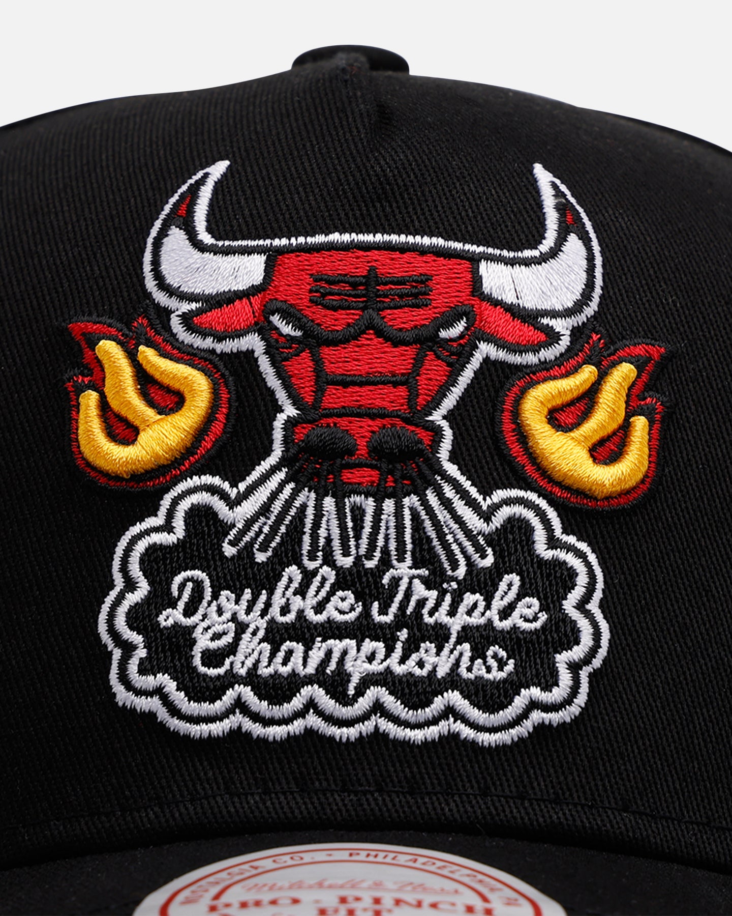 Mitchell & Ness Chicago Bulls 'On Fire' Pro Pinch Snapback Black、mySite、zt4zffjzw