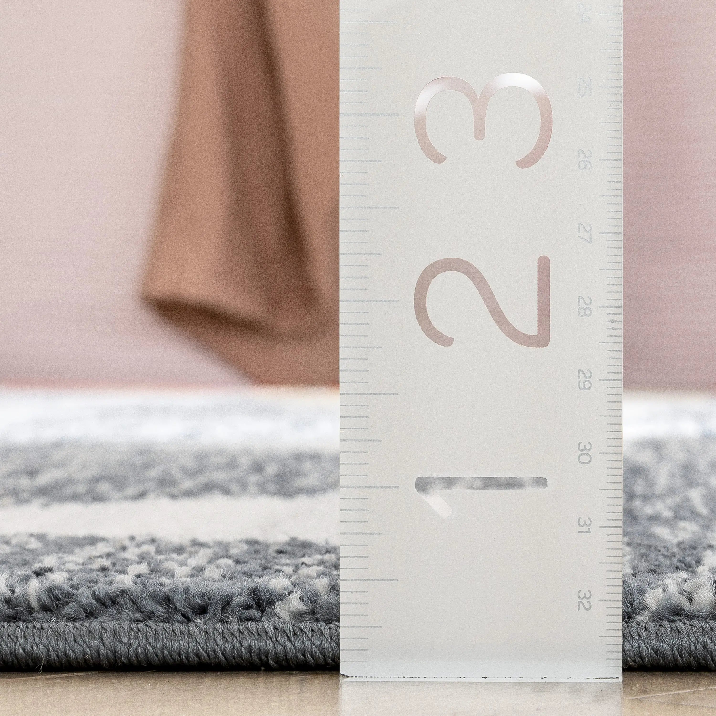 Triangles Modern Geometric Pattern Grey Kids Rug、mySite、gigharbornorthrealestate