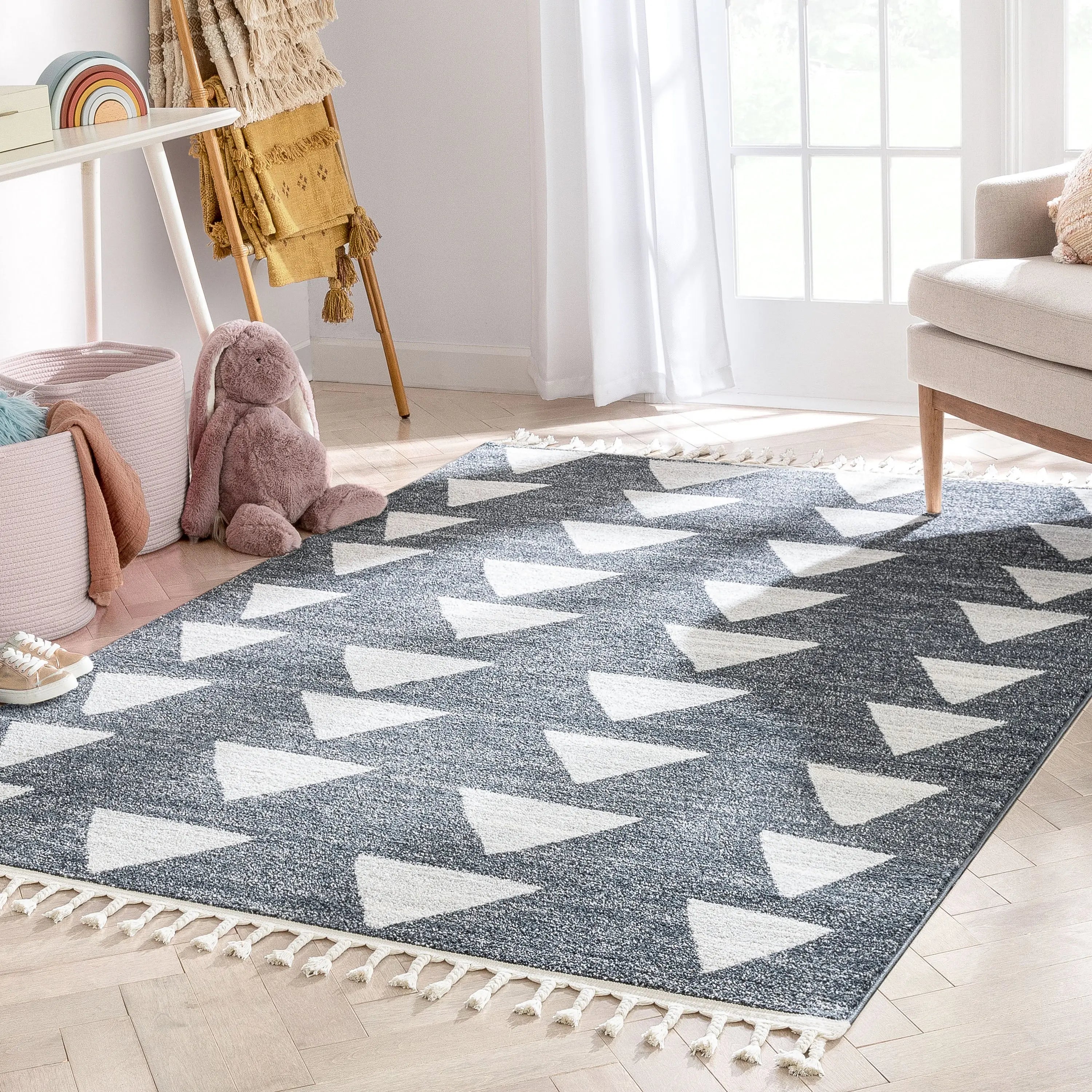 Triangles Modern Geometric Pattern Grey Kids Rug、mySite、gigharbornorthrealestate