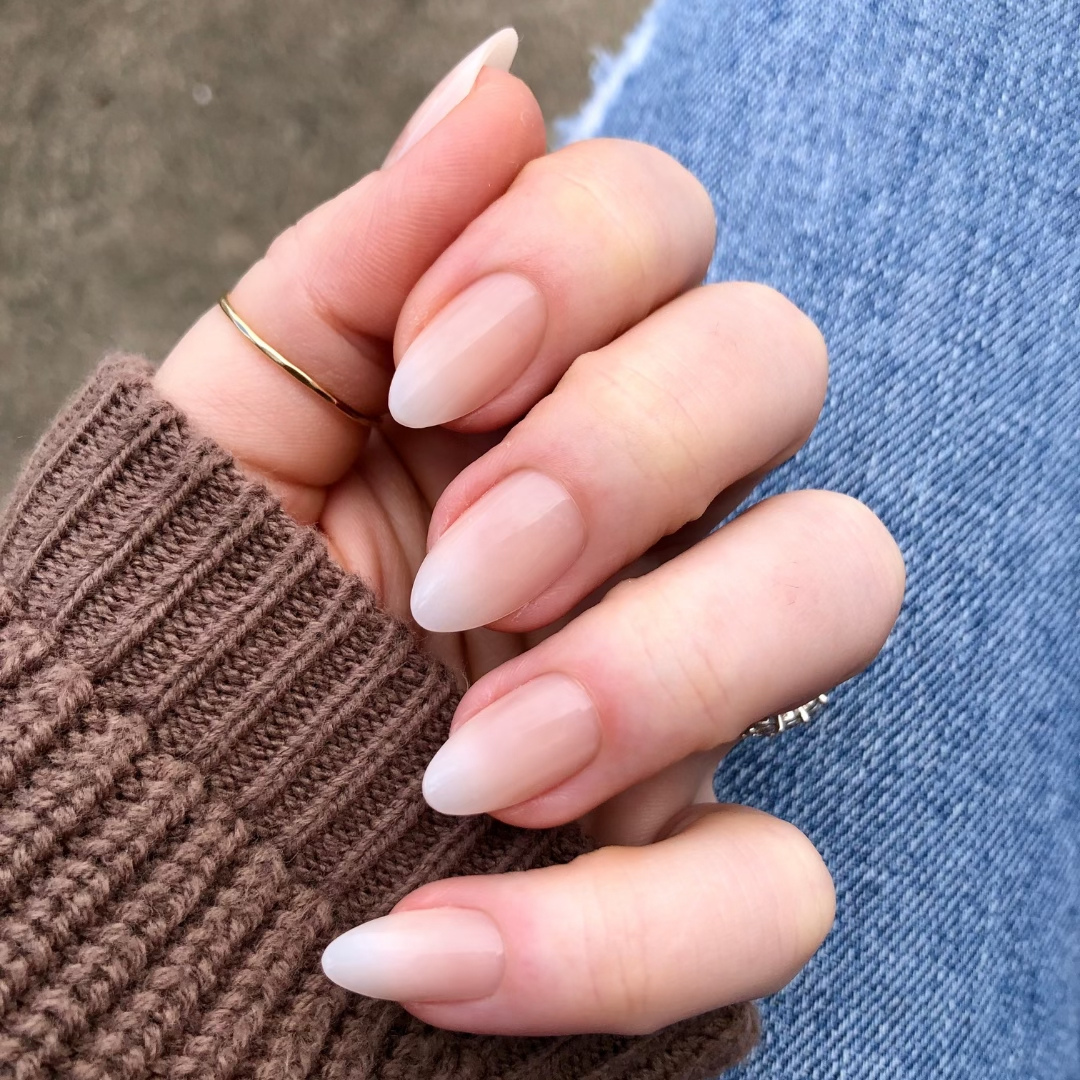 Milky Syrup Gradient - Press-On | Medium | Almond、mySite、solidvoid