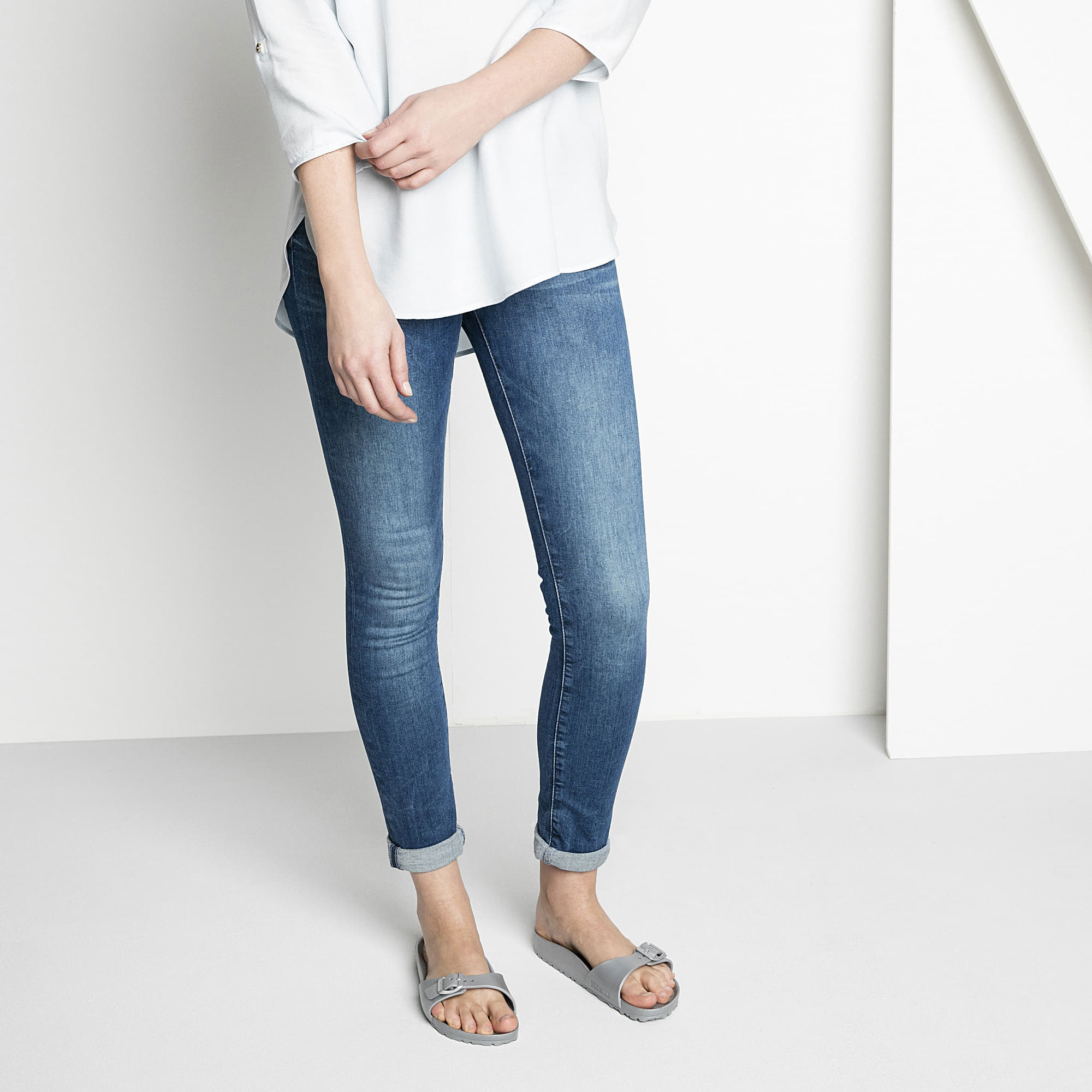 Madrid Essentials EVA、mySite、gtrtttuynbv