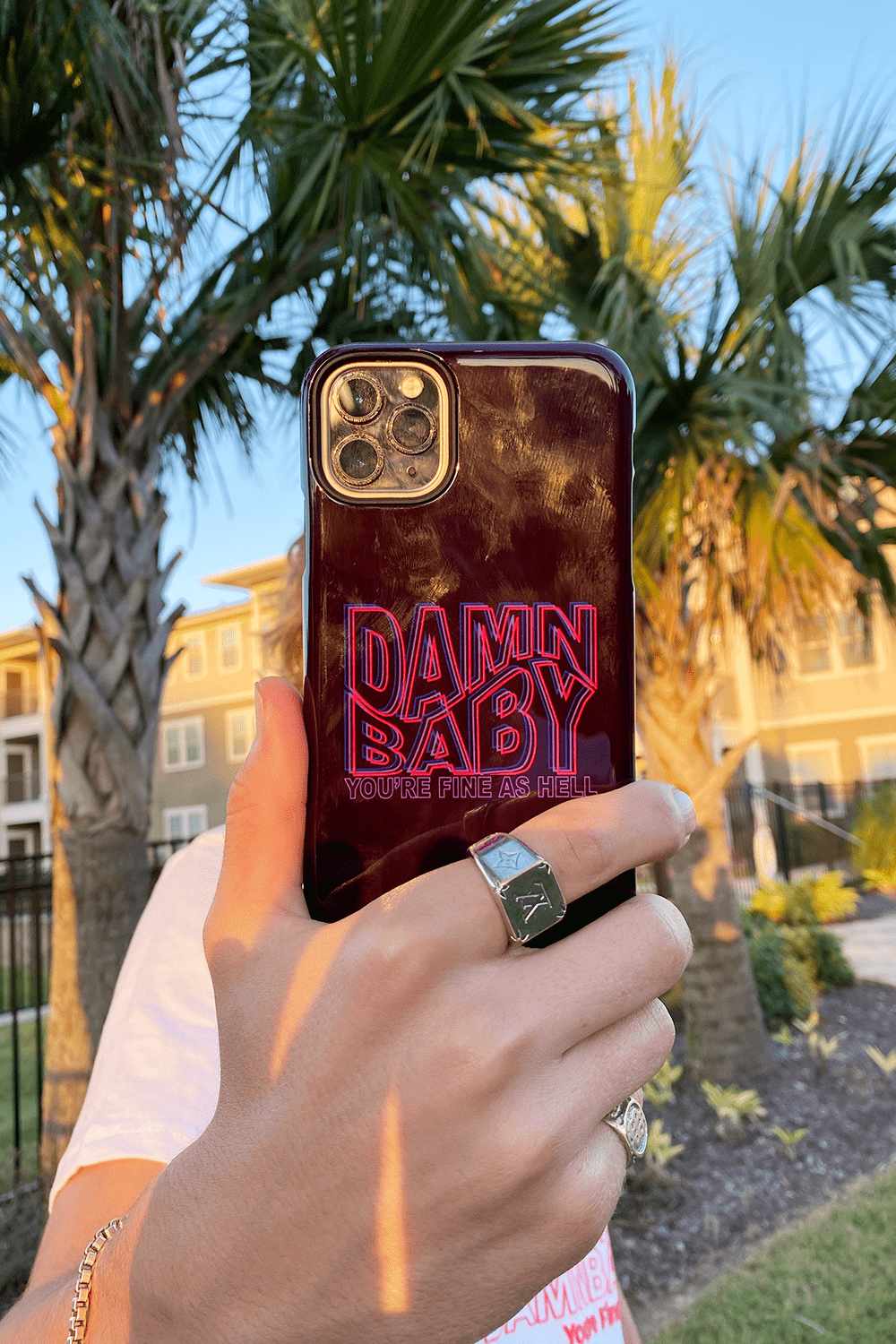 {product_title} - {shop_name}