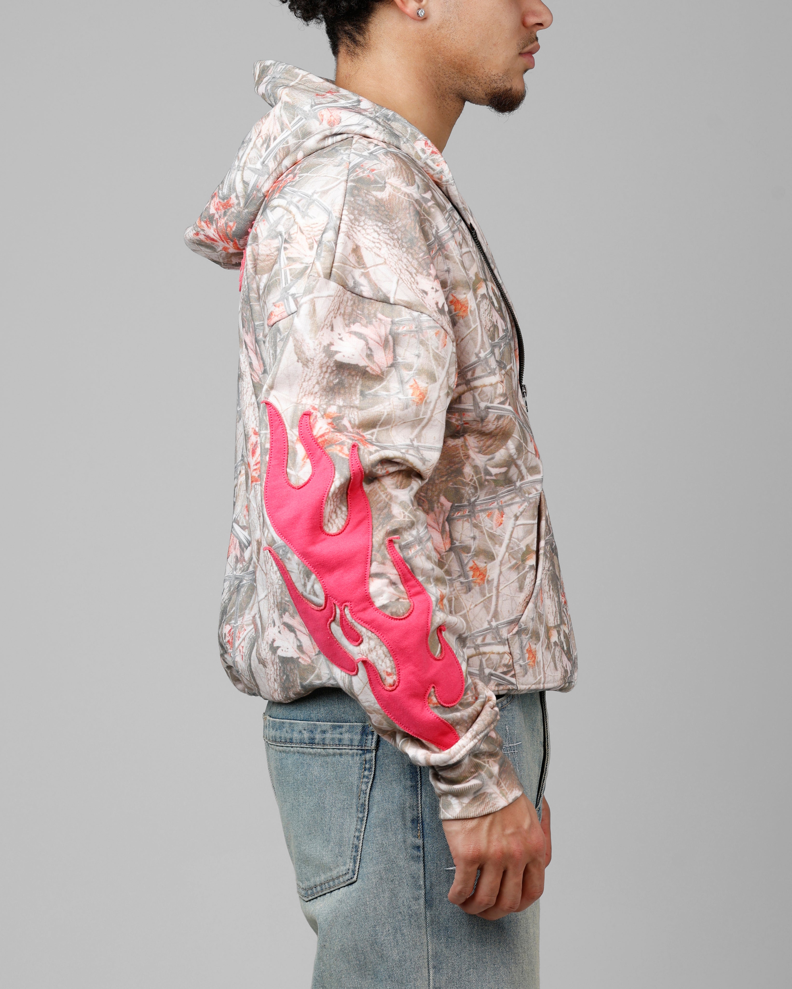 {product_title} - {shop_name}