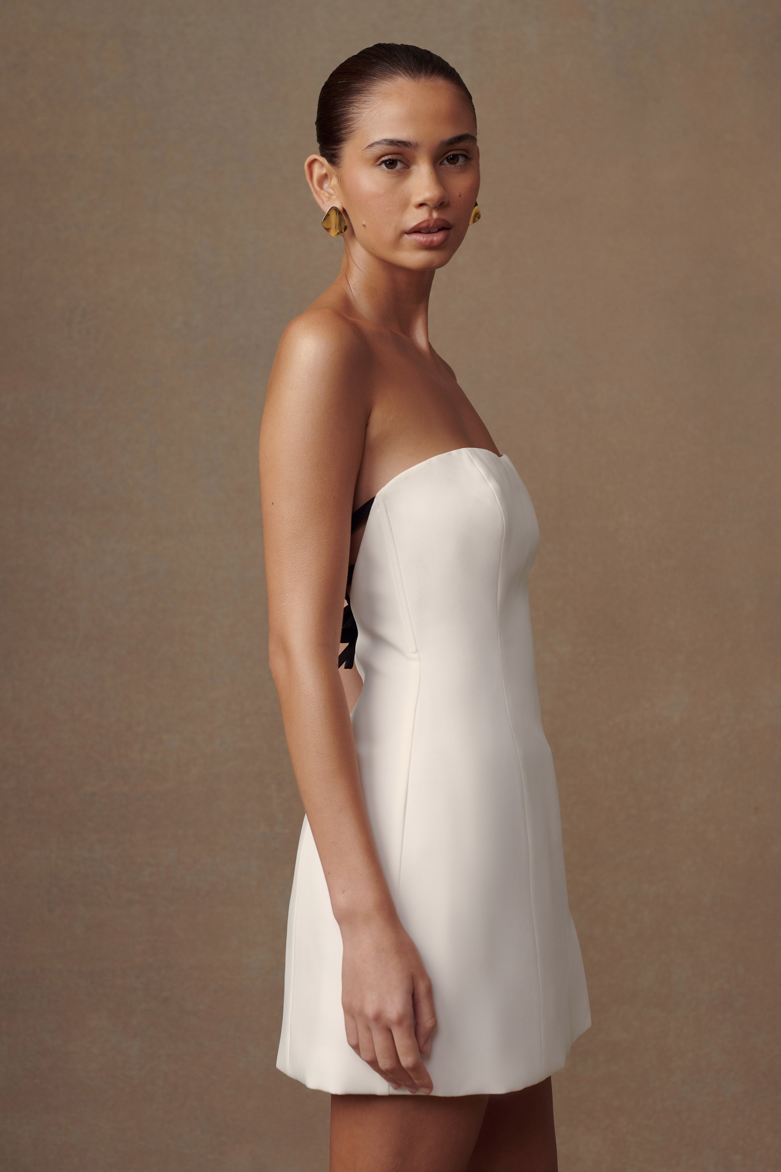 Neeka Strapless Bow Back Mini Dress - White、mySite、solidvoid