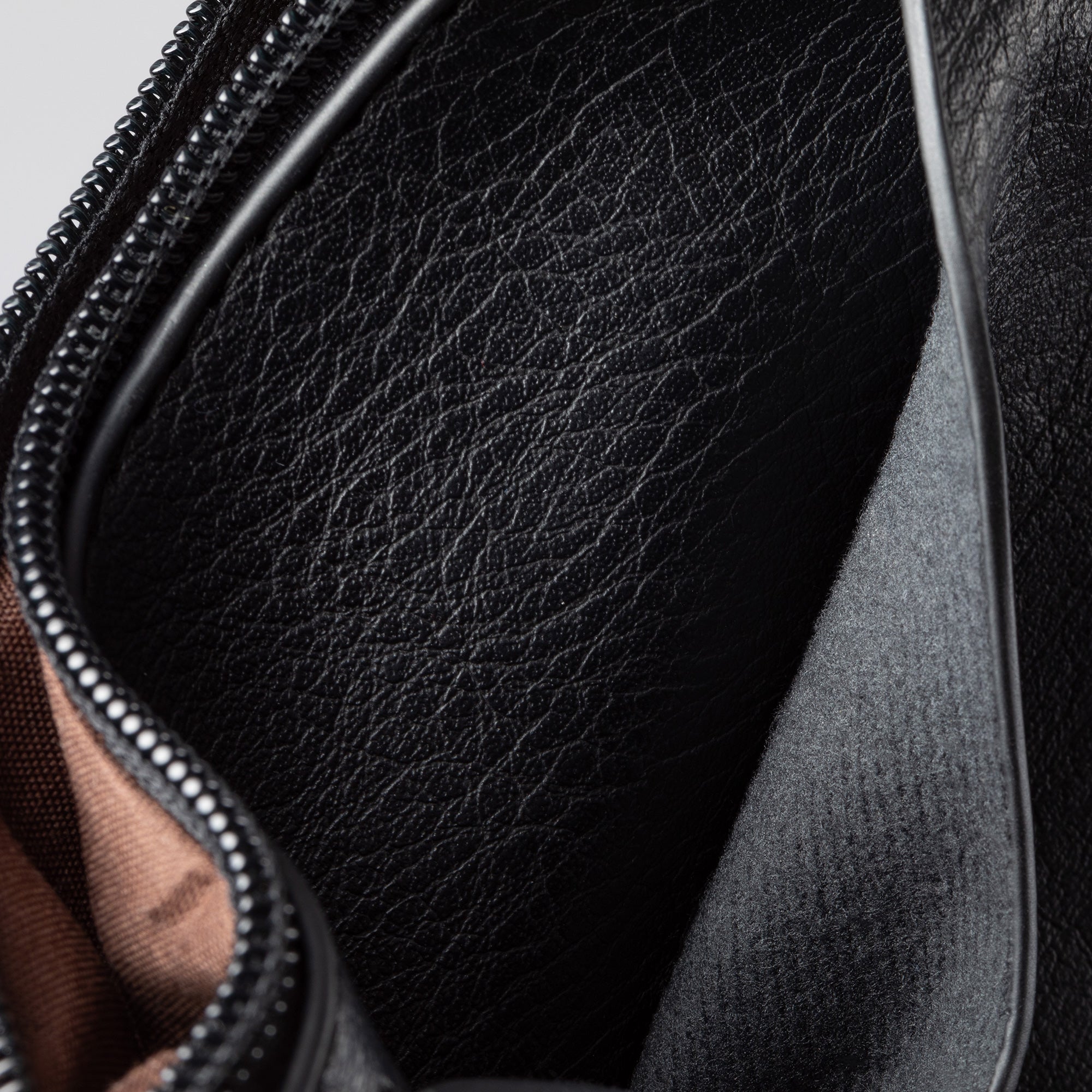 Cut Out Paws Crossbody Purse、mySite、camillekostekn