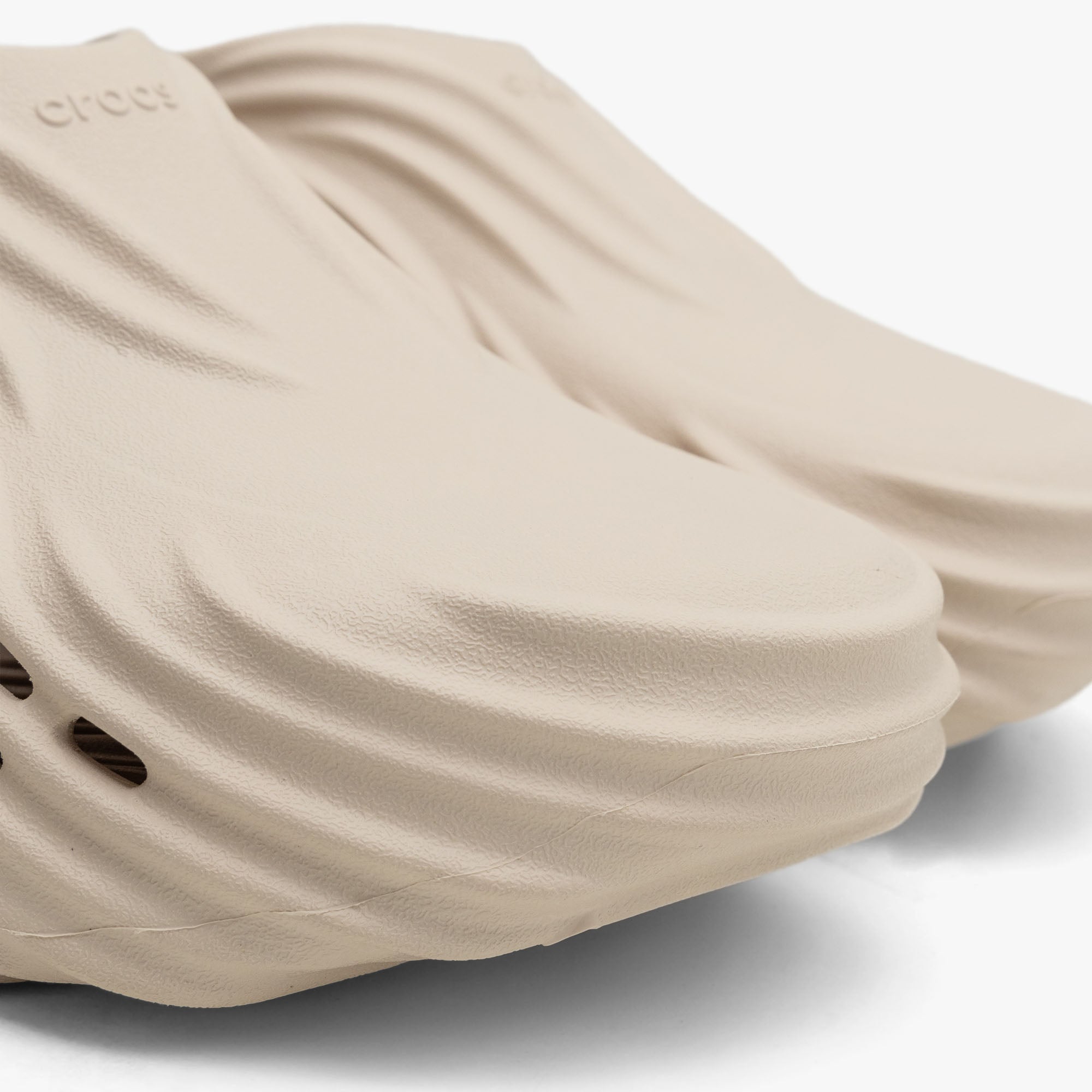  Crocs Echo Wave / Tan、mySite、merchandisen