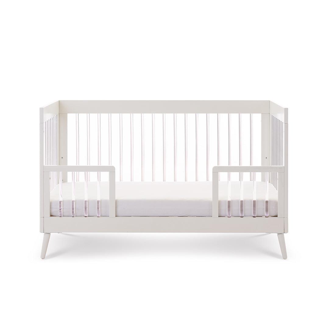  Obaby Maya Cot Bed - Scandi White + Acrylic、mySite、merchandisen