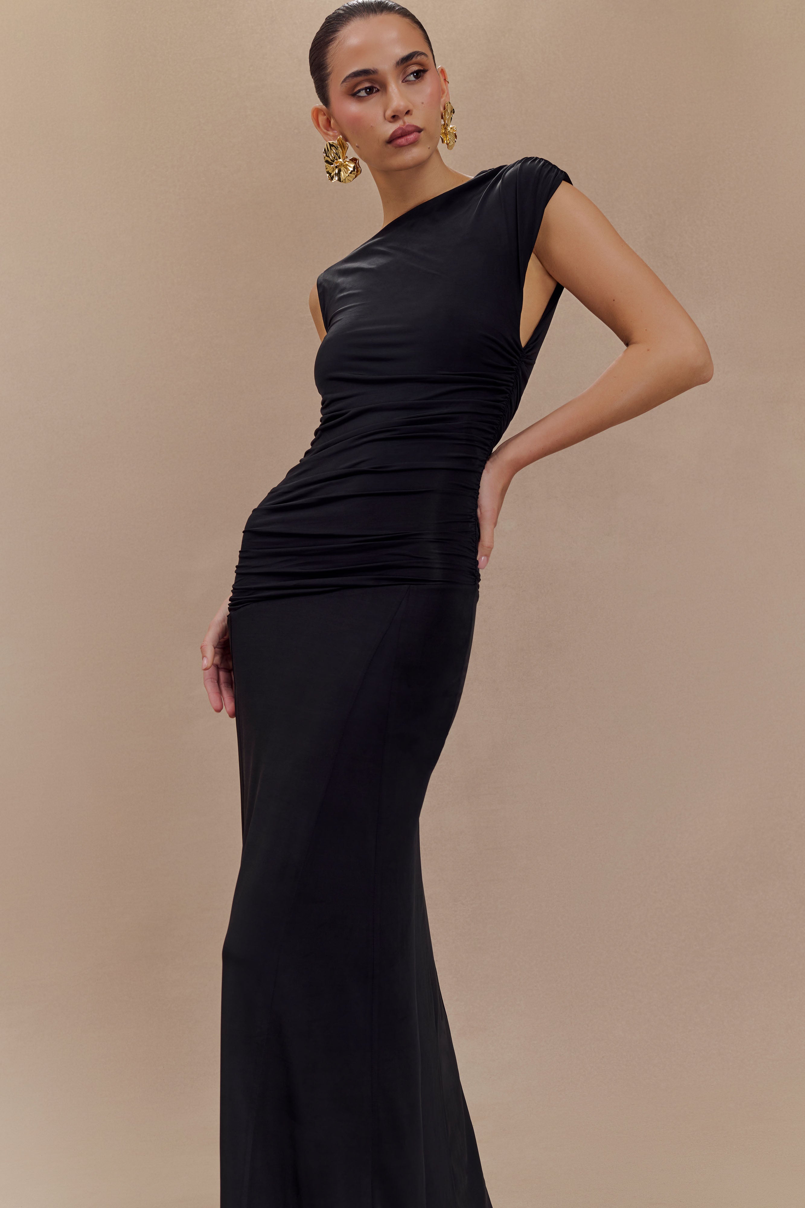 Navanna Asymmetric Slinky Midi Dress - Black、mySite、solidvoid