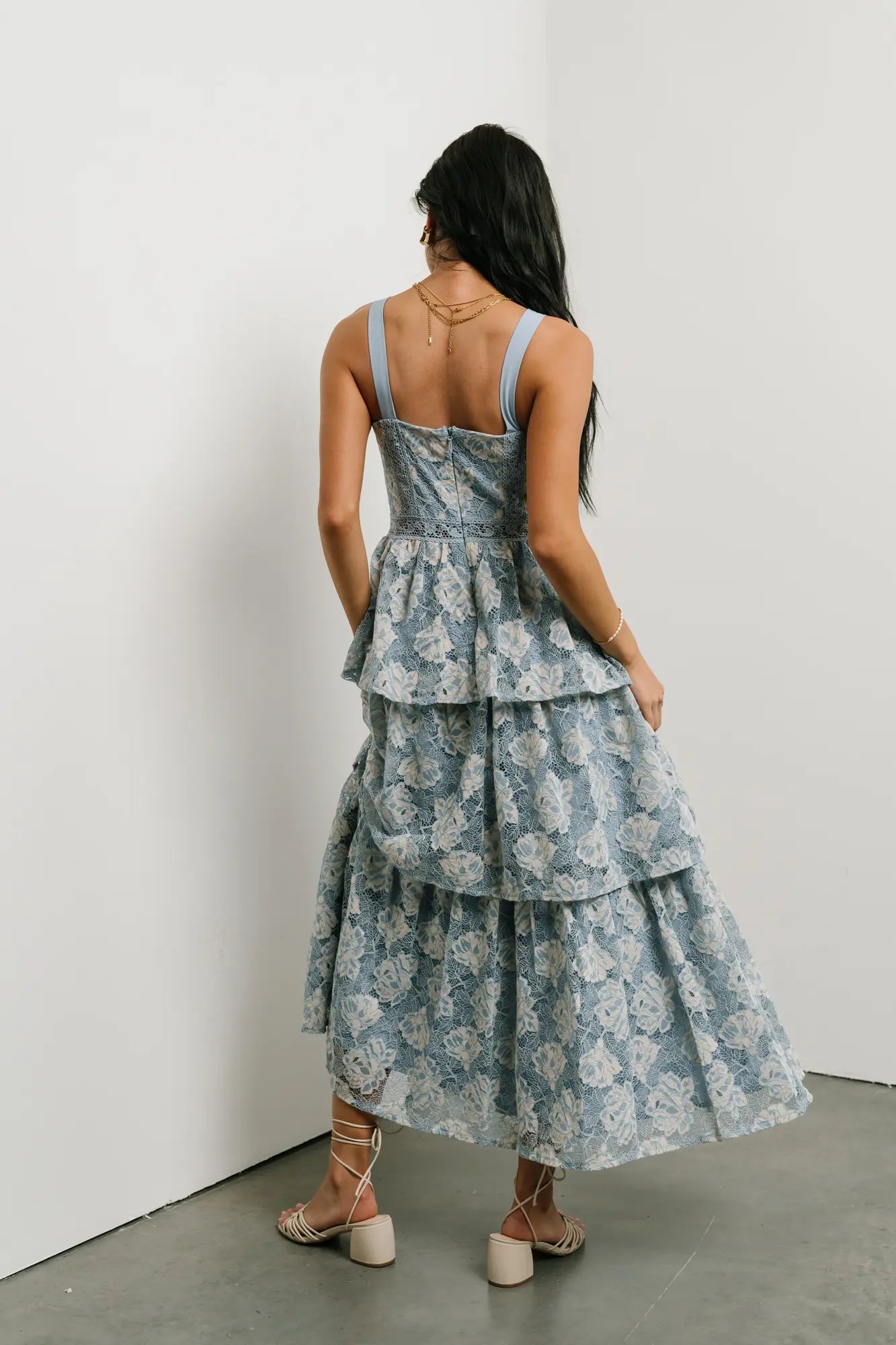 {product_title} - {shop_name}