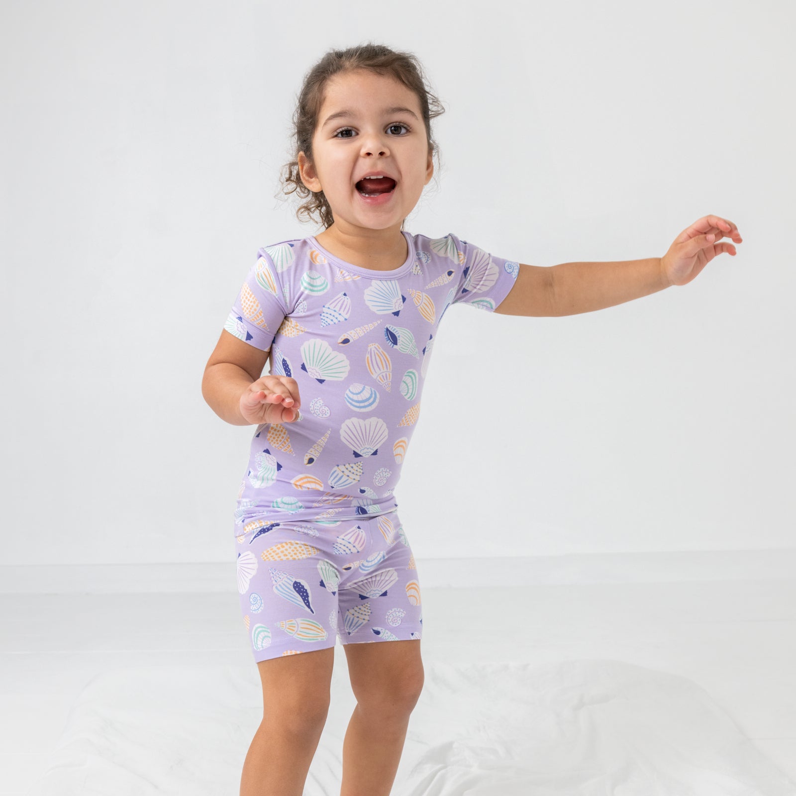 Sandy Treasures Two-Piece Short Sleeve & Shorts Pajama Set、mySite、g9winljtr