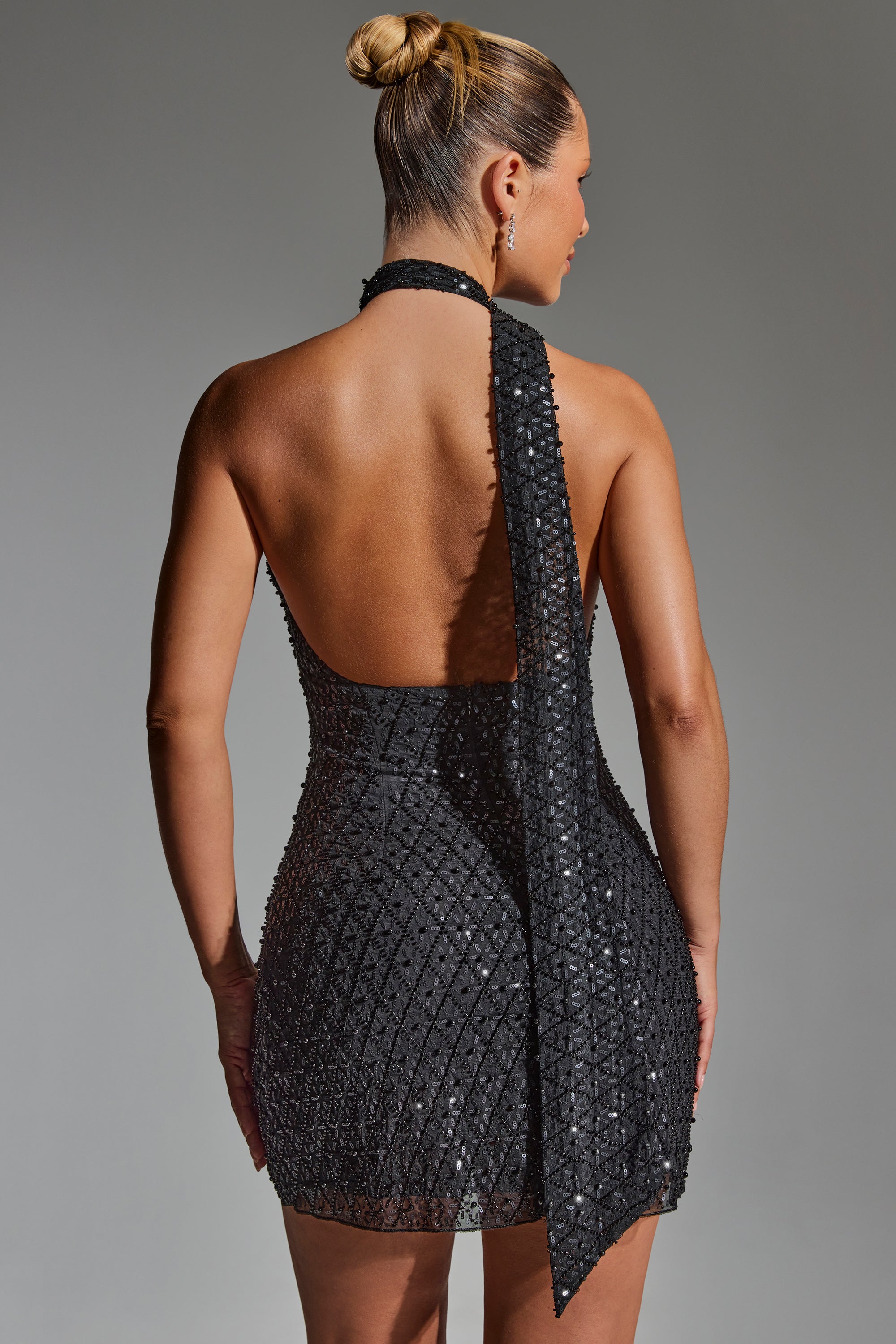 Embellished Scarf-Detail Halterneck Mini Dress in Black、mySite、solidvoid