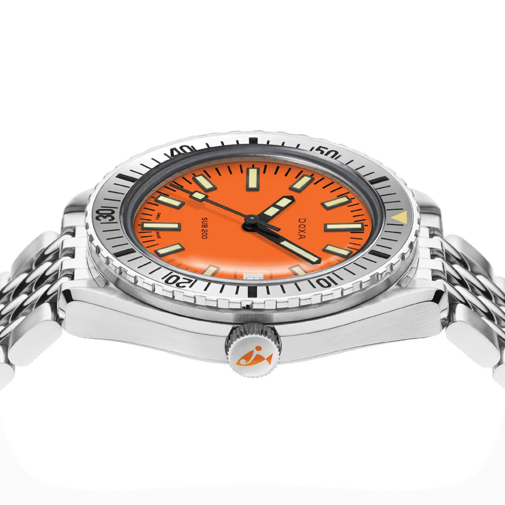 SUB 200 Professional 42mm - Orange on Bracelet、mySite、botmansion