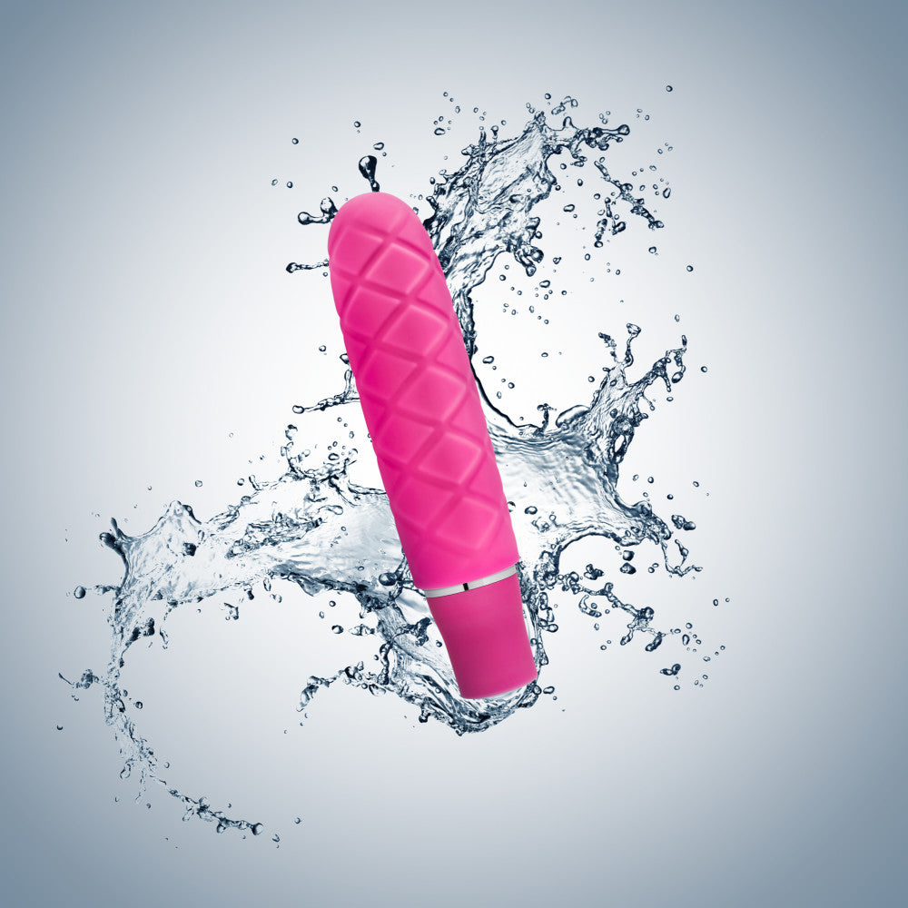 Luxe By Blush® | Cozi Fuchsia 4.75-Inch Vibrating Mini Vibrator、mySite、bottomscart