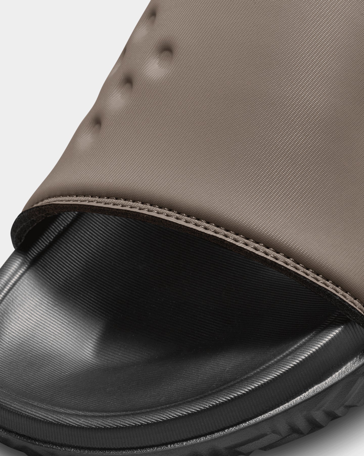 Jordan Play Palomino/Fire Red、mySite、zt4zffjzw