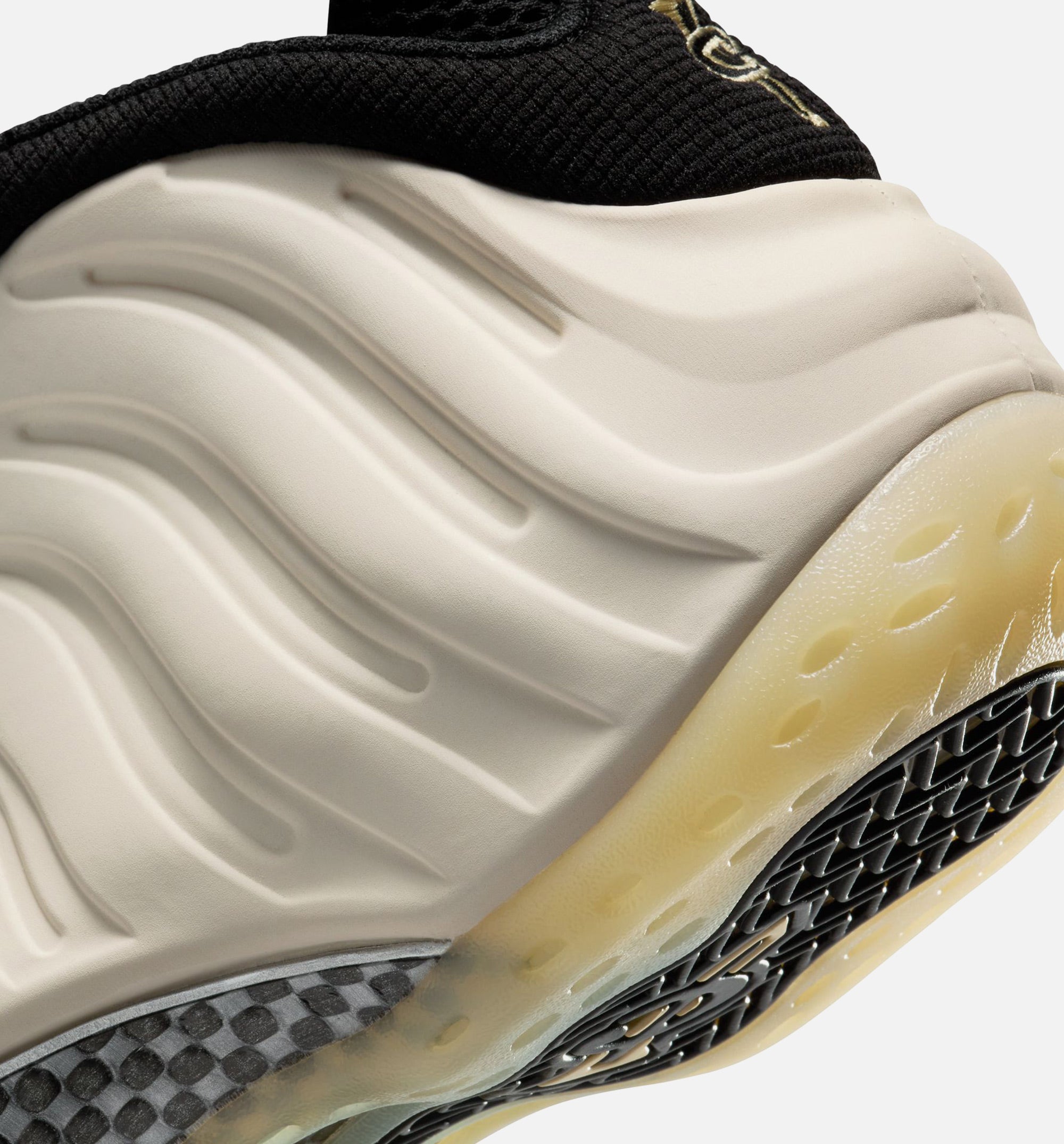 Air Foamposite One Light Orewood Mens Lifestyle Shoe - Black/Team Gold/Orewood Brown Chrome Free Shipping、mySite、dreamappss
