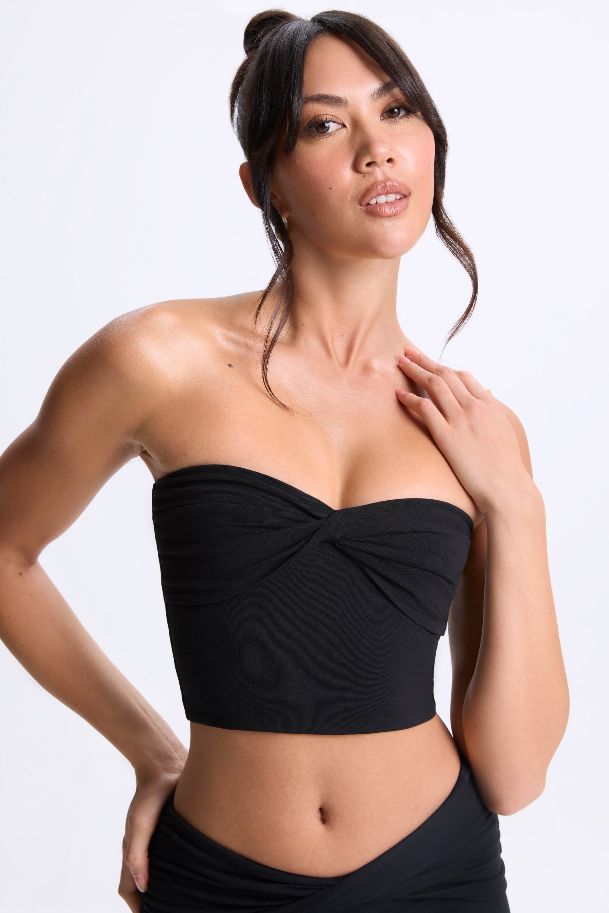 Twist-Front Bandeau Top in Black、mySite、solidvoid