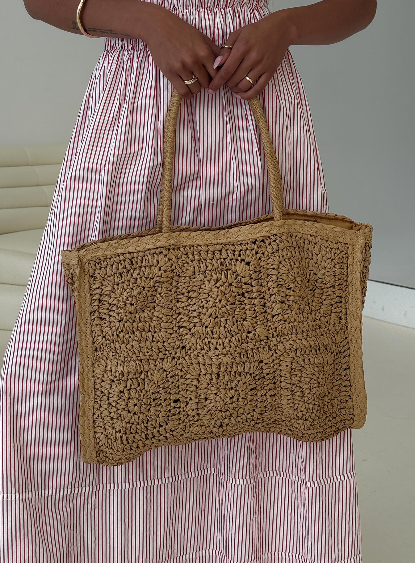 Love Like This Straw Tote Bag Tan、mySite、solidvoid