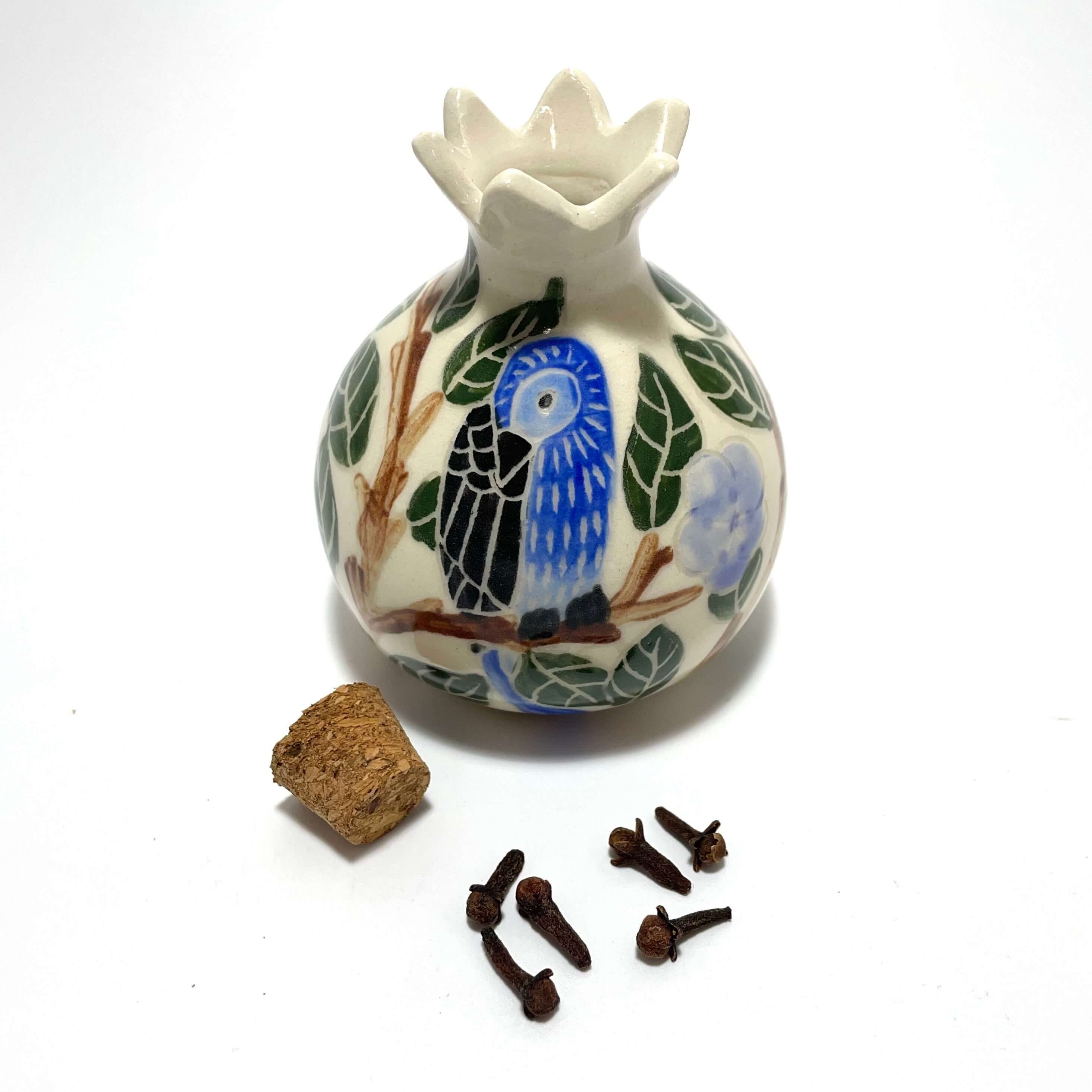 Blue Bird Porcelain Spice Box by Goodstein Ceramics、mySite、topwebapps