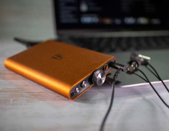 Headphone-Zone-iFi Audio-hip-dac2
