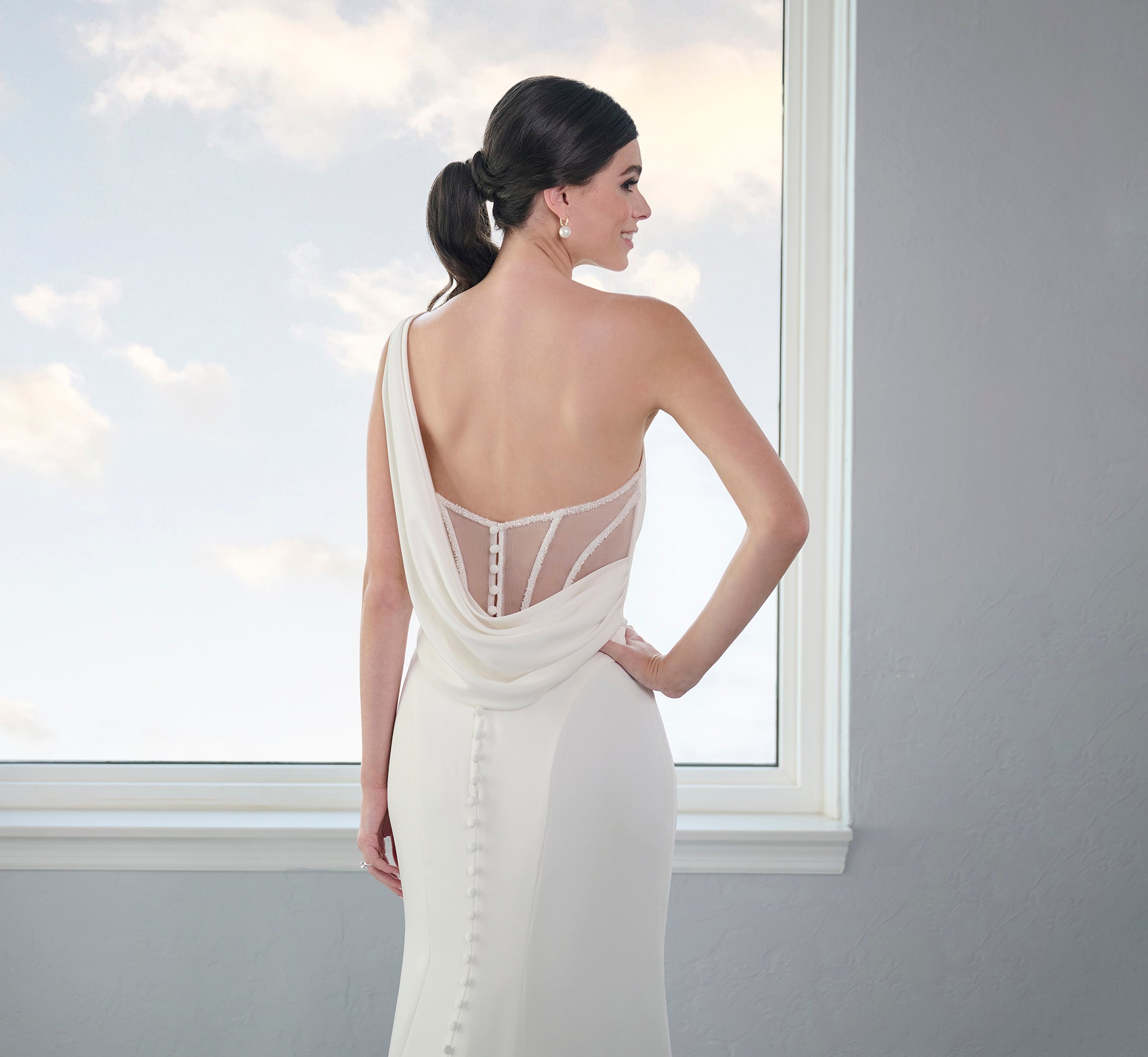 Stretch Matte Charmeuse Gown With One Shoulder In Ivory、mySite、solidvoid