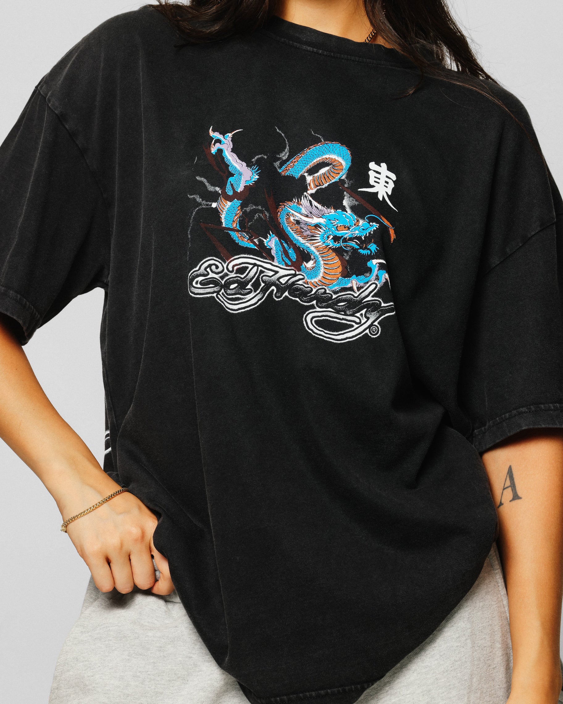 {product_title} - {shop_name}