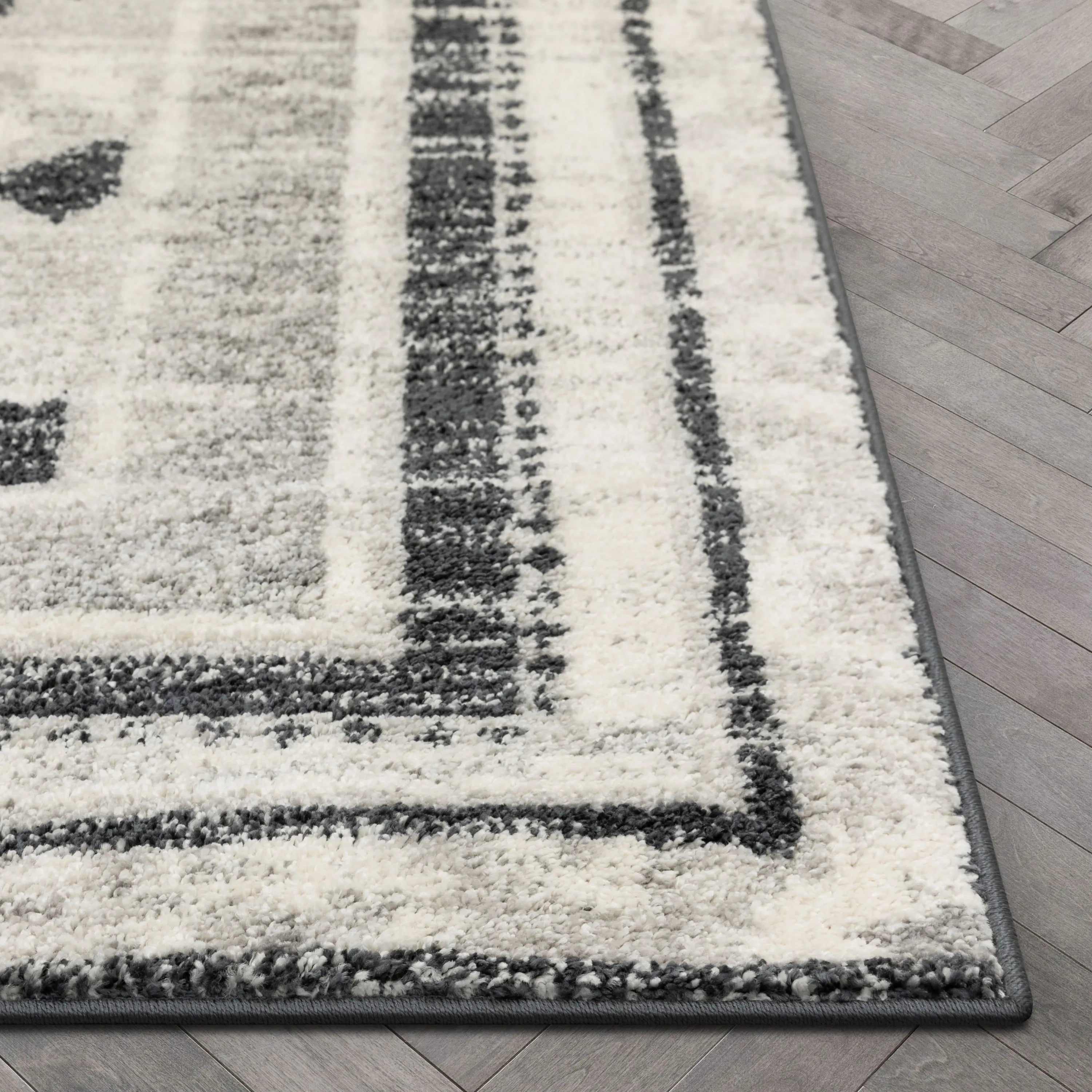 Pisa Aztec Tribal Southwestern Grey Rug、mySite、gigharbornorthrealestate