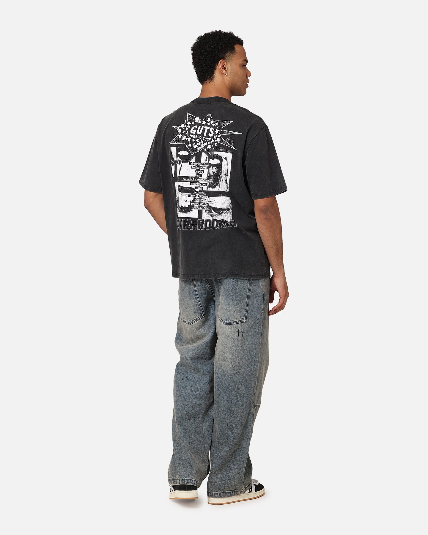 {product_title} - {shop_name}