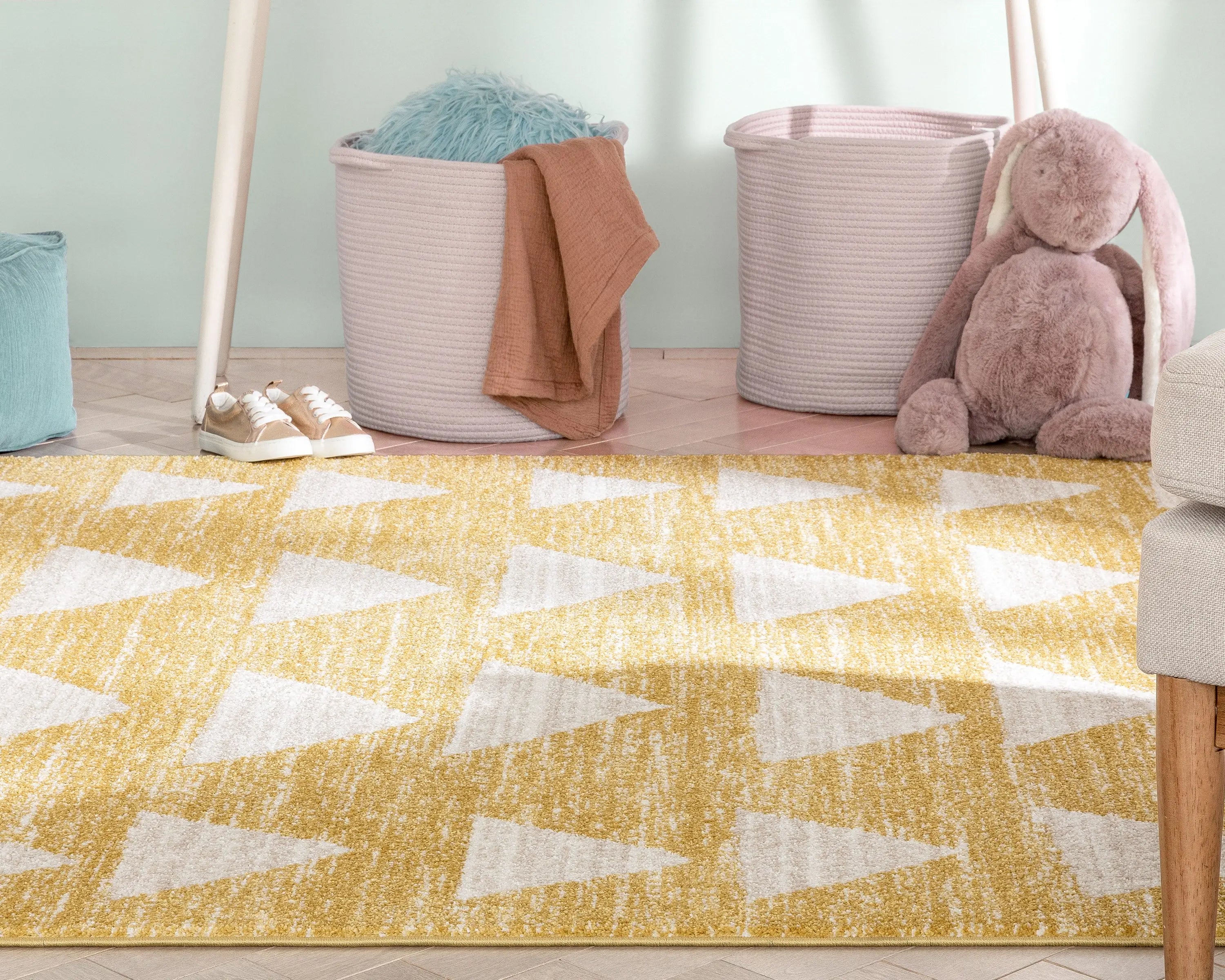 Triangles Modern Geometric Pattern Yellow Kids Rug、mySite、gigharbornorthrealestate
