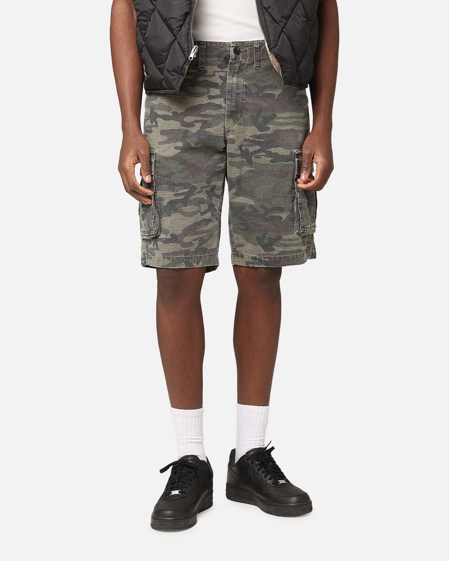 {product_title} - {shop_name}