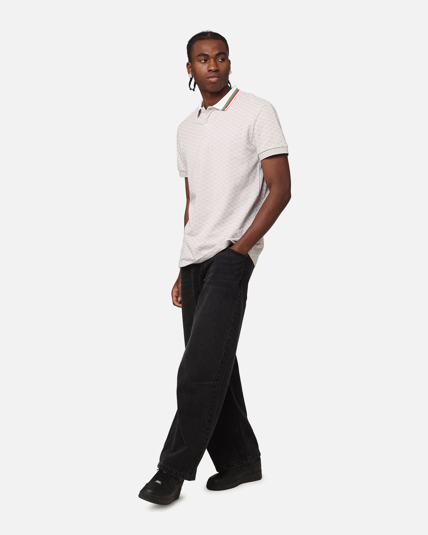 {product_title} - {shop_name}