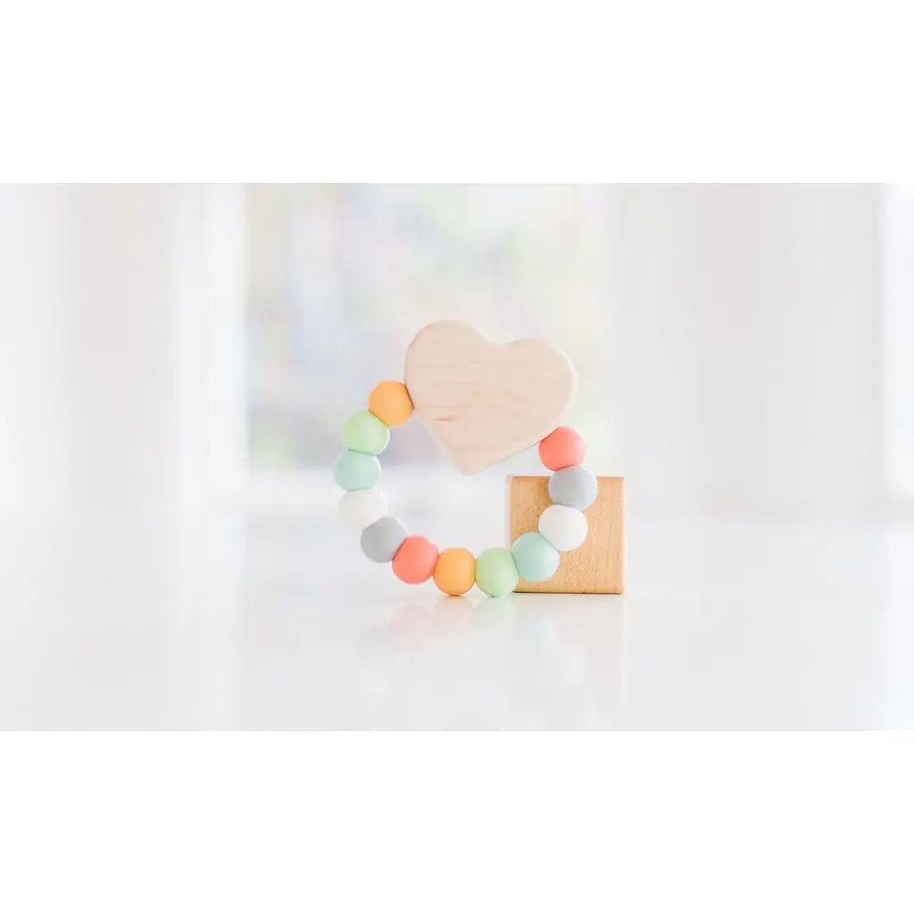 Heart Charm Wooden and Silicone Baby Teething Toy - Bannor、mySite、g9winljtr