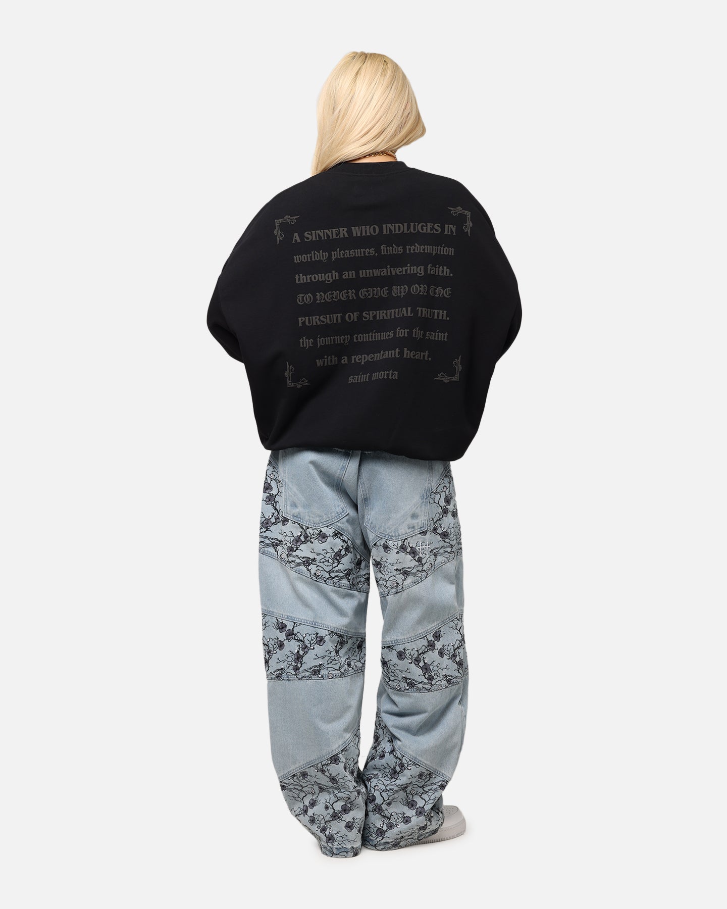 Saint Morta Repentant Heart Crewneck Black、mySite、zt4zffjzw