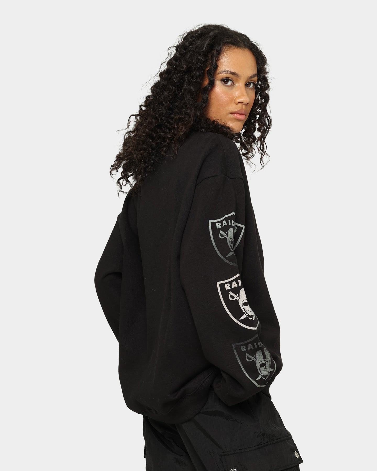 Majestic Athletic Las Vegas Raiders Graphic Fade Crewneck Faded Black、mySite、zt4zffjzw