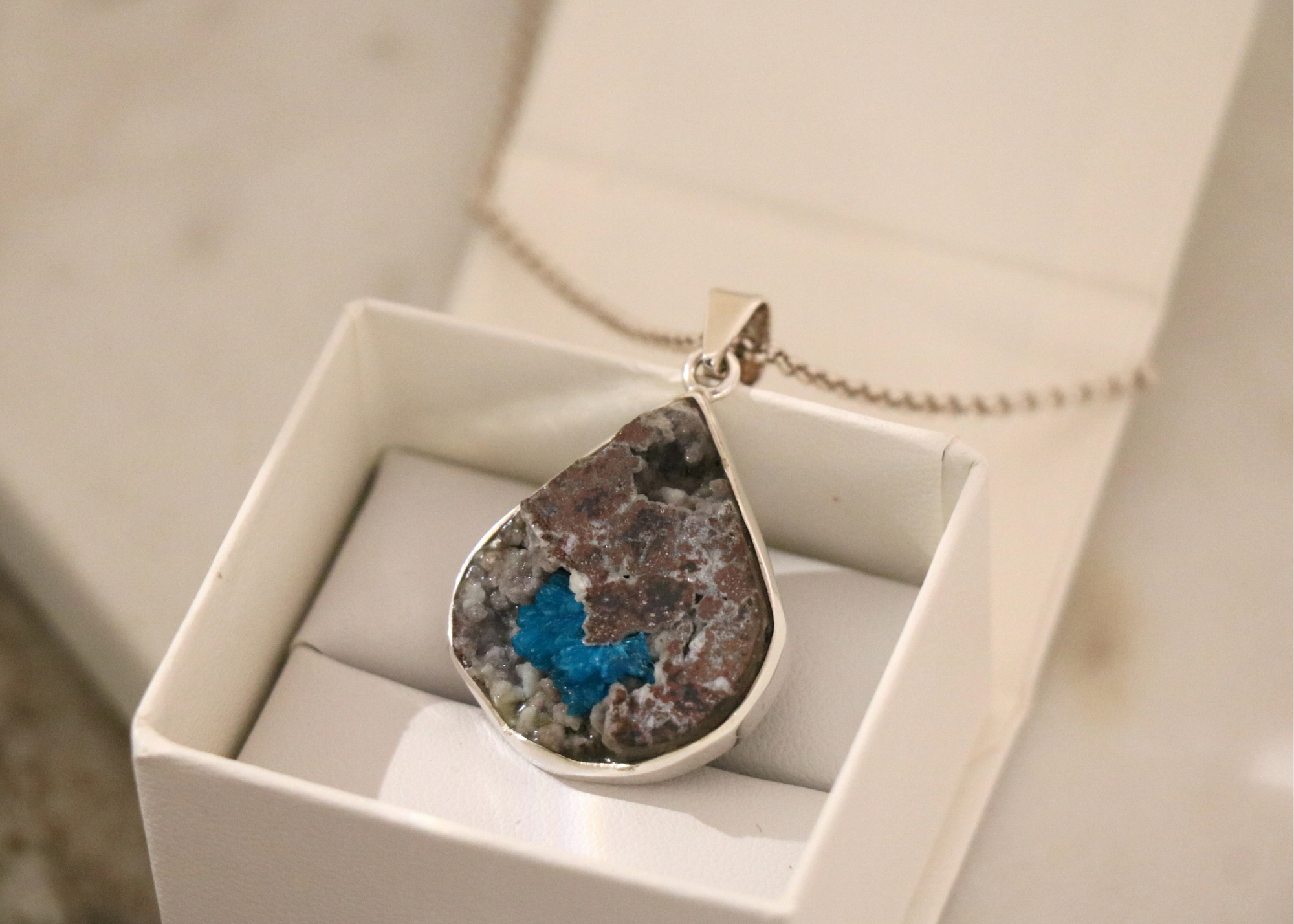 Raw Cavansite Pendant、mySite、topwebapps