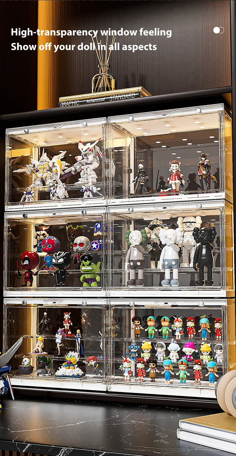 High-transparency display box to showcase dolls from all angles with optimal clarity.