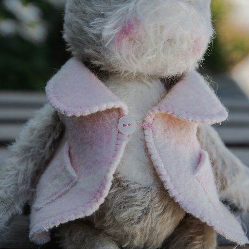 RETIRED - Hutch Studio Original - Moe Hare - Hand-Crafted Mohair & Vintage Wool Bunny、mySite、g9winljtr