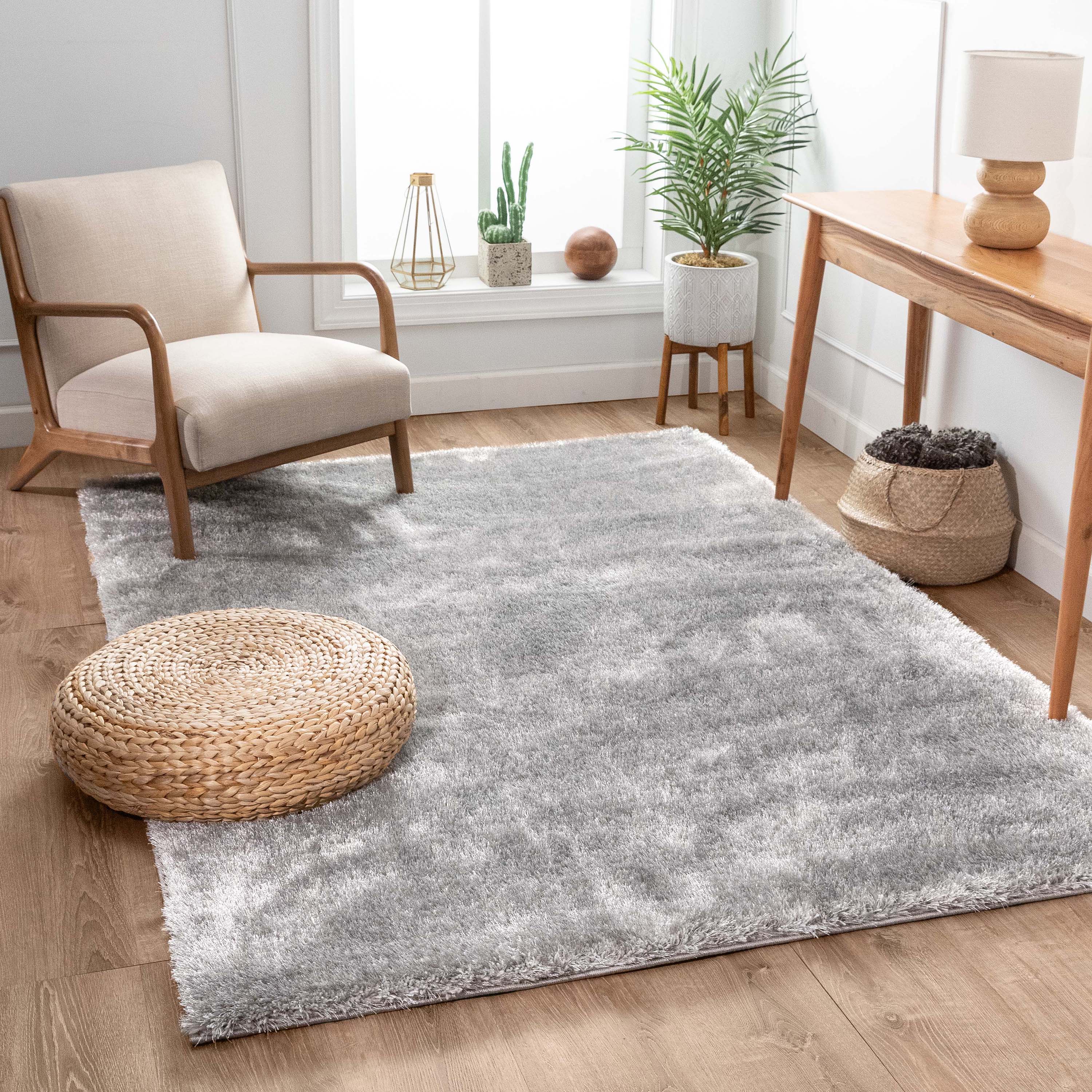 Feather Collection Liza Silver Shag Rug – Sparkly, Plush, Minimalist Glam、mySite、gigharbornorthrealestate