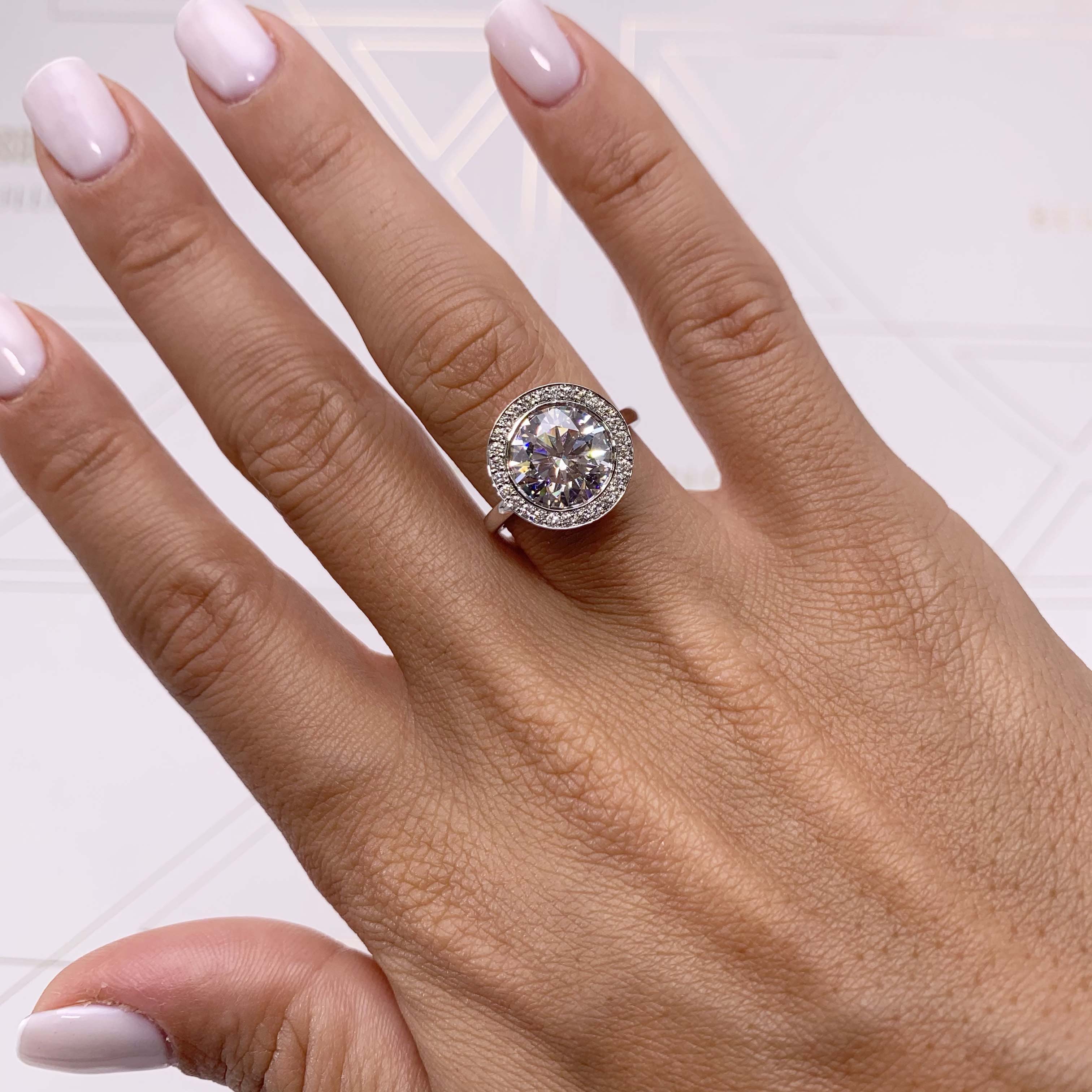 Rosalie Moissanite & Diamond Ring -Platinum、mySite、hinf8tx79