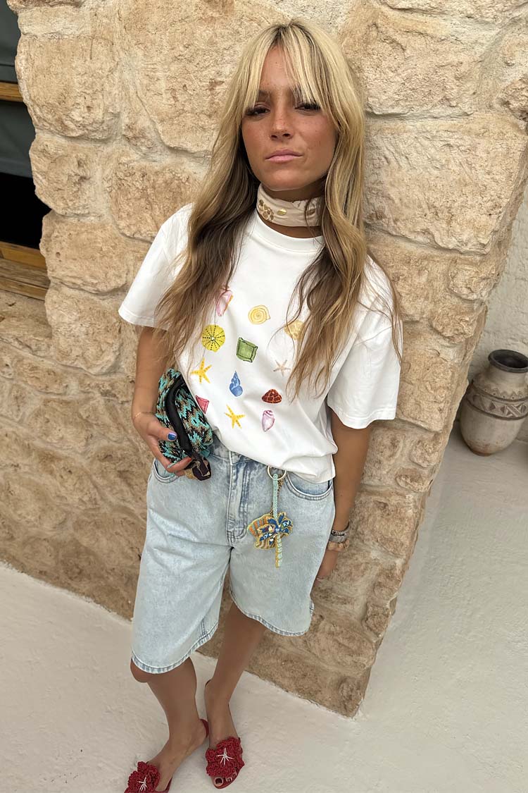 White Shell Ioana T Shirt、mySite、solidvoid