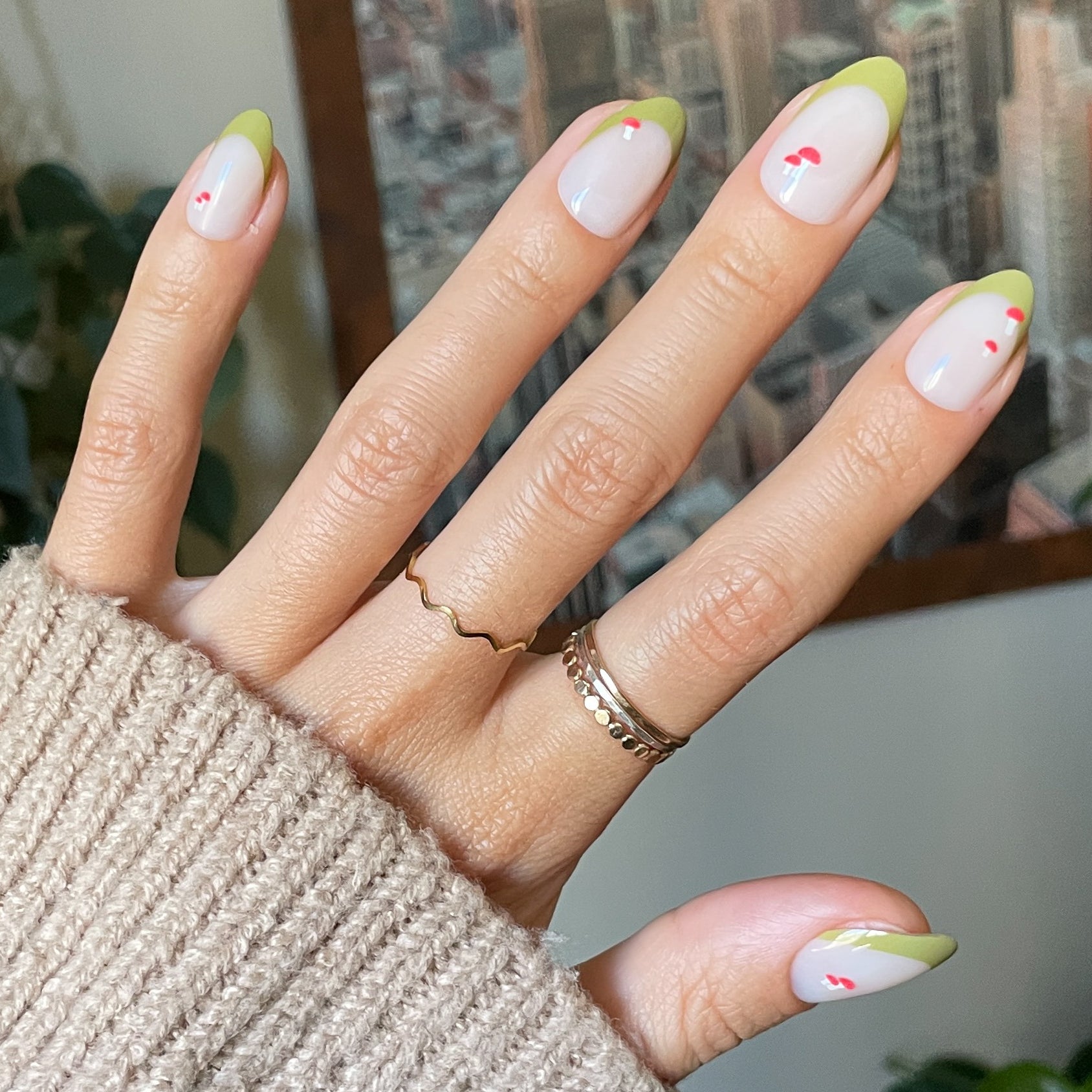 Mushroom Fall French - Press-On | Medium | Almond、mySite、solidvoid