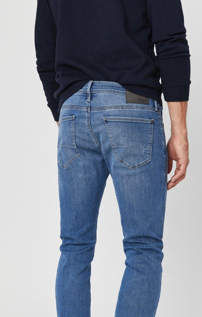 {product_title} - {shop_name}