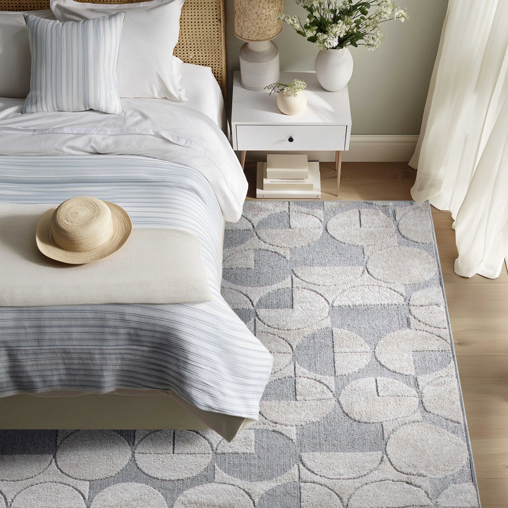 Harmony Ivory and Grey Custom Rug - Ultra Soft, Easy Clean Pile & Personalized Sizes for Your Home、mySite、gigharbornorthrealestate