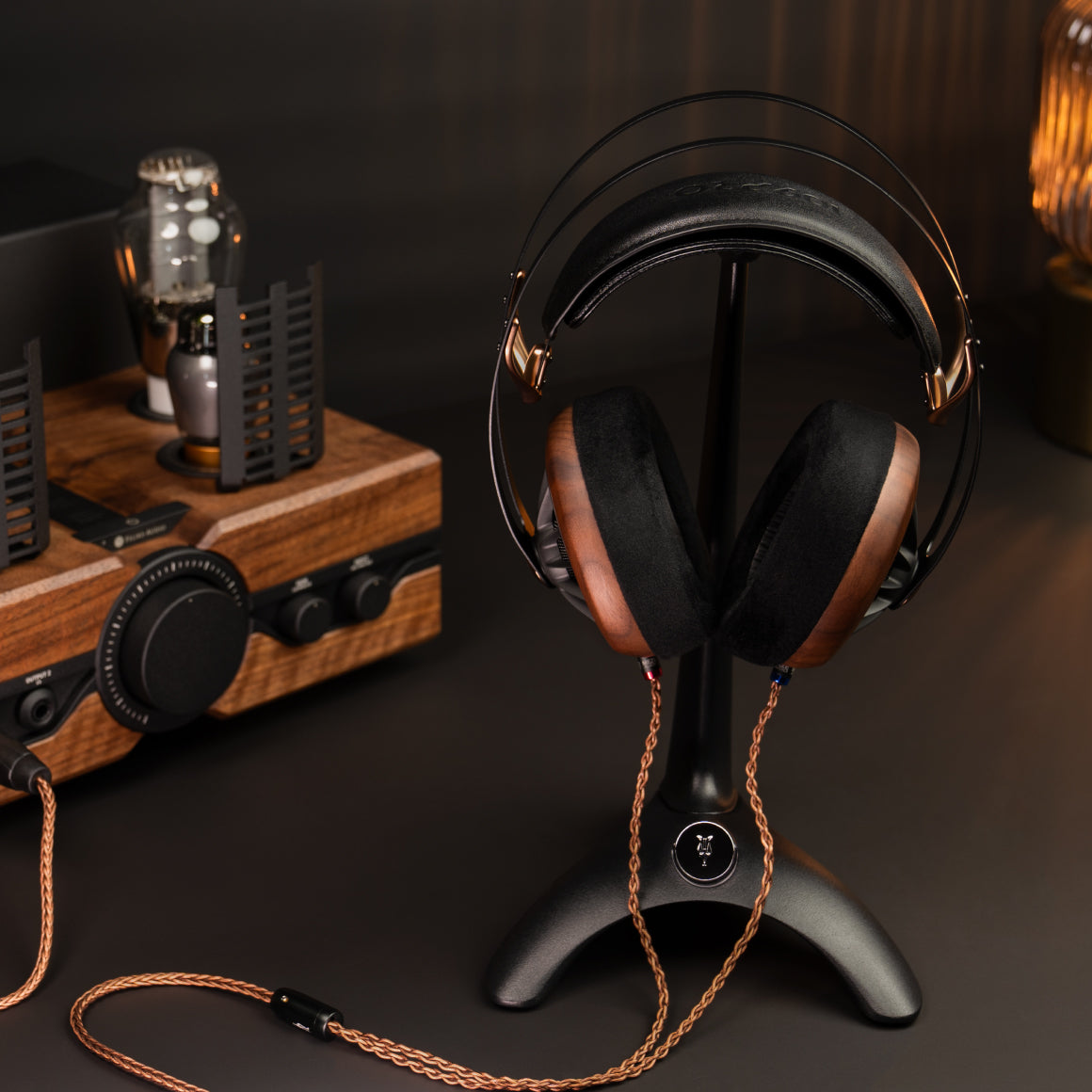  Meze - Manta Headphone Stand、mySite、merchandisen