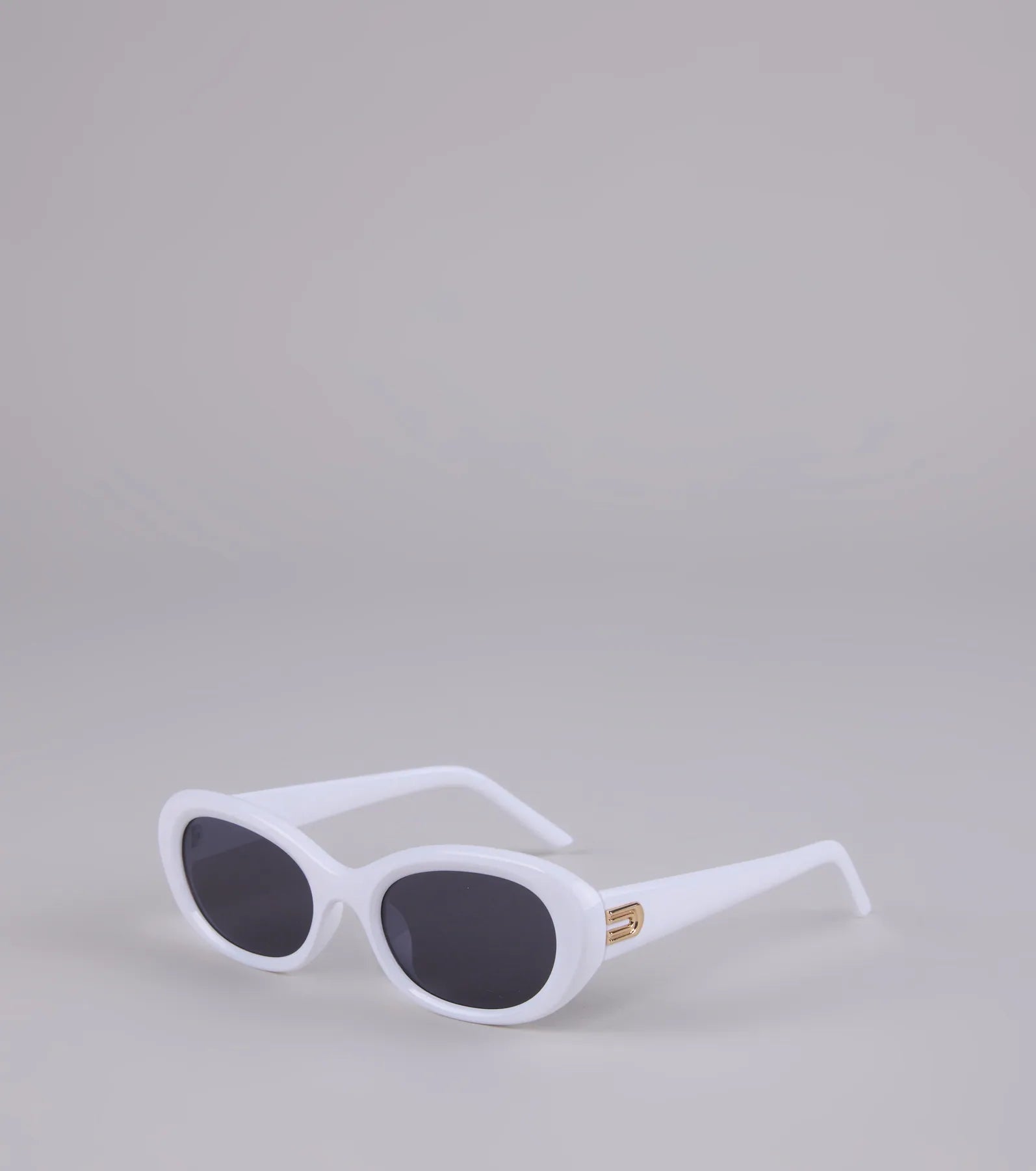  Chic Happens Oval Sunglasses、mySite、justintrudeaud