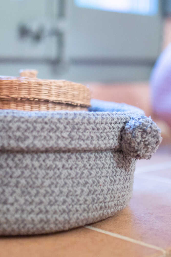 STORAGE BASKET TRAY VINTAGE BLUE、mySite、gigharbornorthrealestate